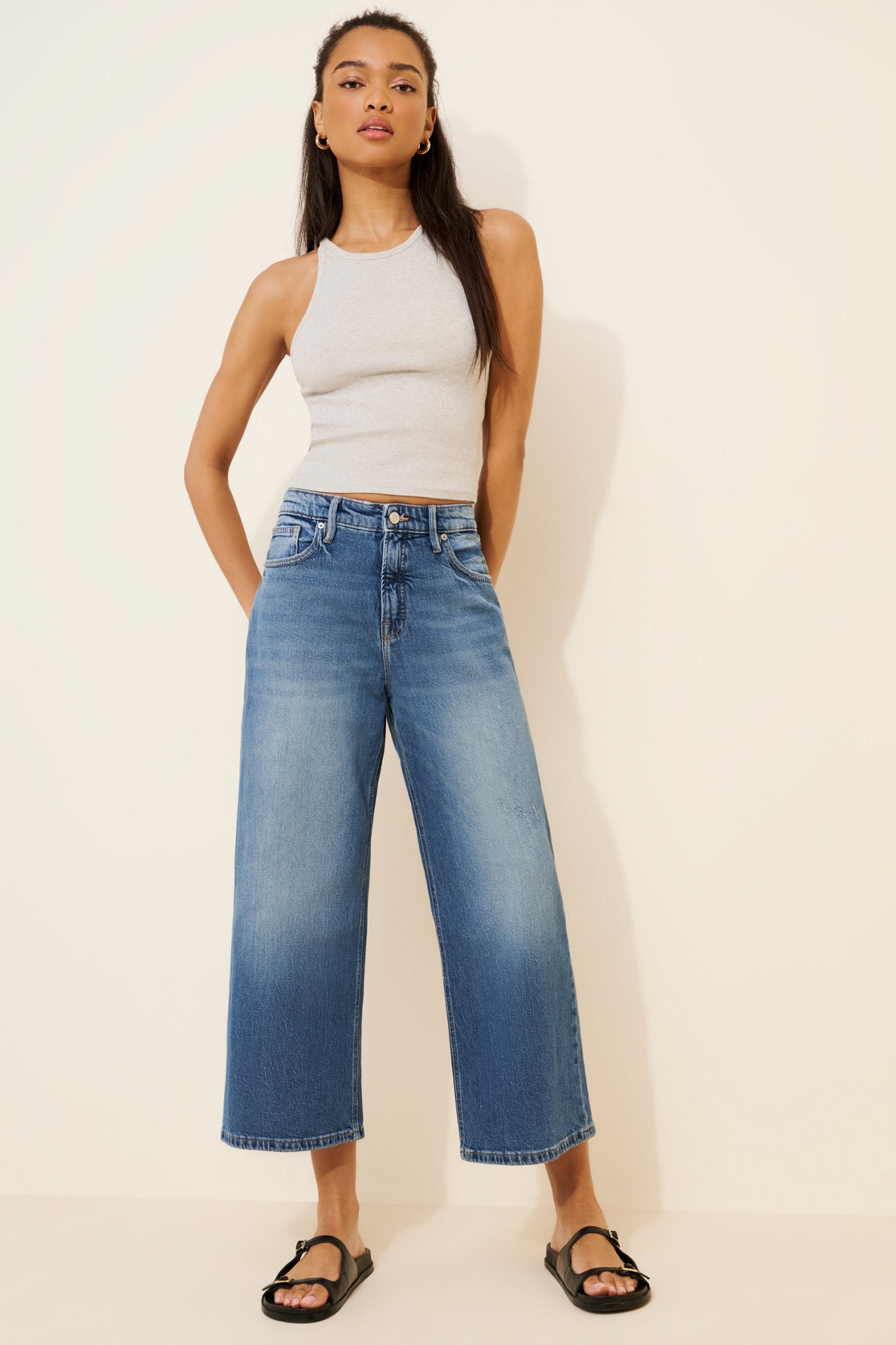 Good American Ease Crop Jeans