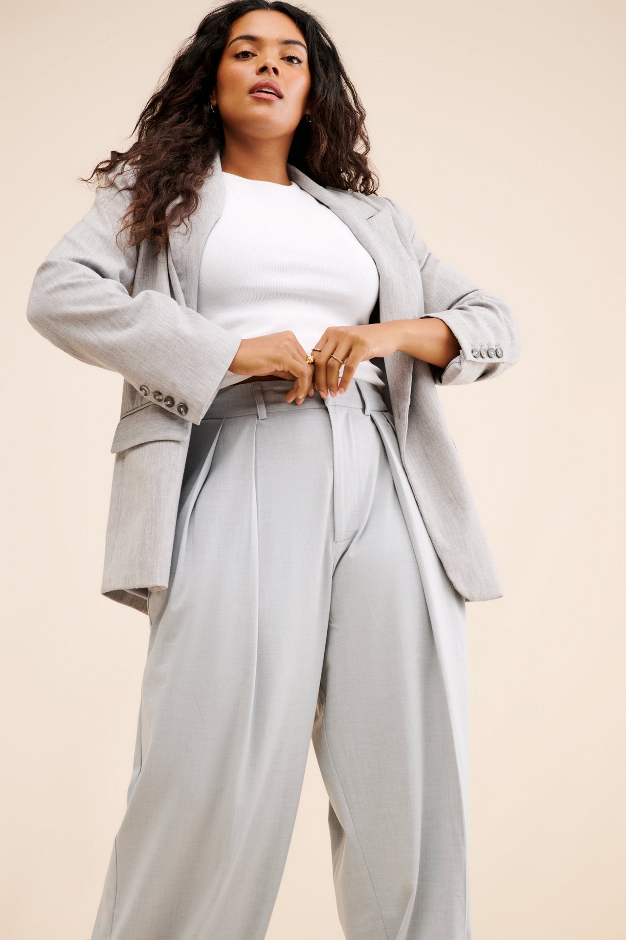 Good American Suiting 90's Pleated Wide Leg Pants