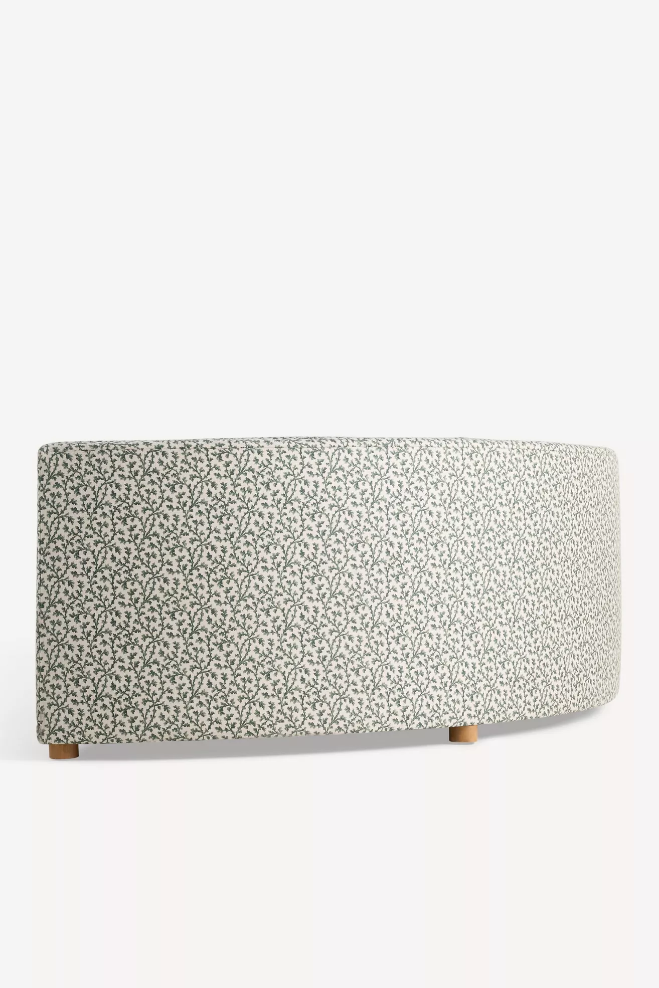 Right side profile of curved corner chair