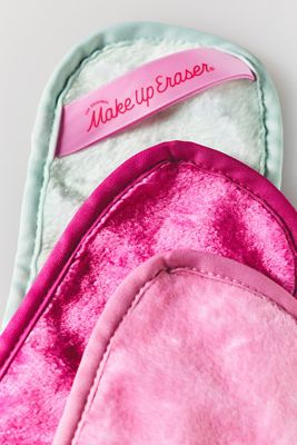 MakeUp Eraser Winter Village Gift Set