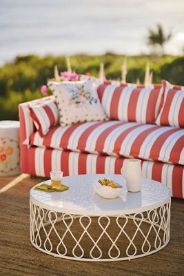 Lille Indoor/Outdoor Coffee Table
