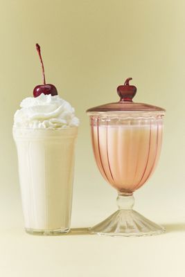 Astrid Gourmand Vanilla Shake Glass Candle