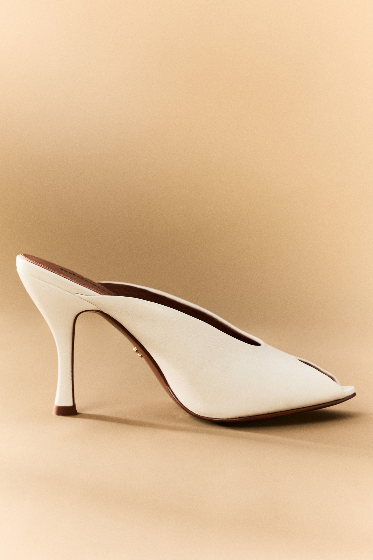 Lola Cruz Gebriette Mule Heels