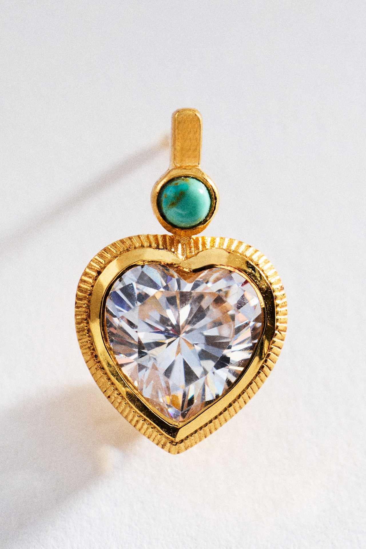 Hart Bezel Turquoise Heart Earrings