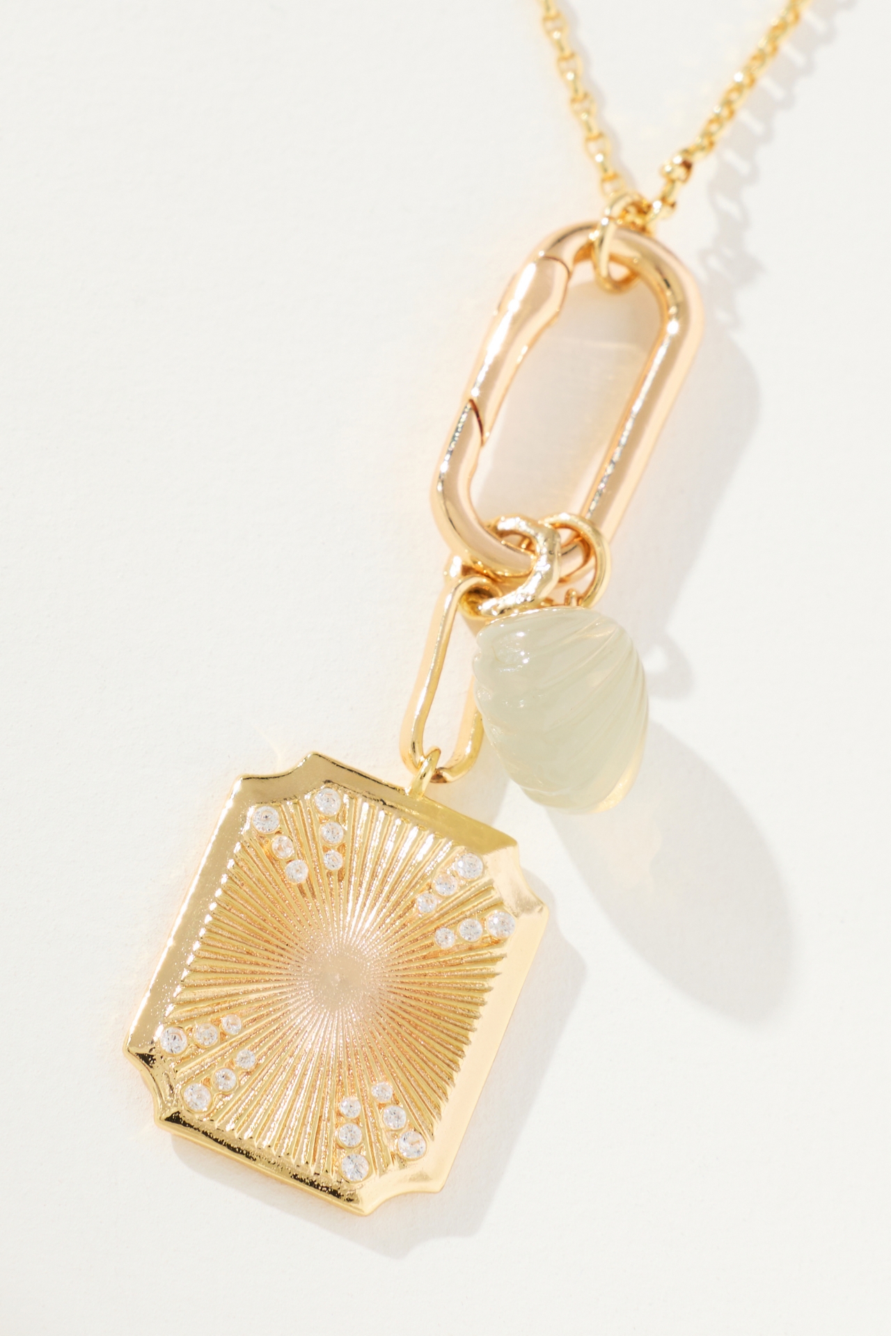 Delicate Link Pendant Necklace