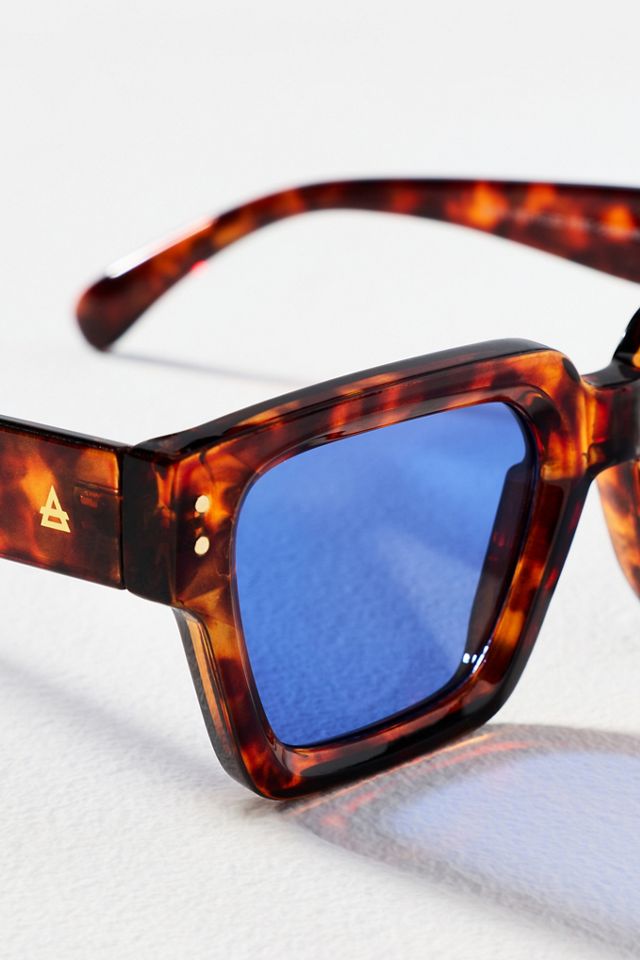 Aire anthropology Tortoise Shell Sunglasses with Case used no scratches Amazon.com: AIRE Whirlpool Sunglasses - Dark Tort, Aviator  main image 4