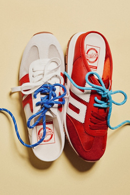 Back 70 Exclusive Venice Mule Sneakers