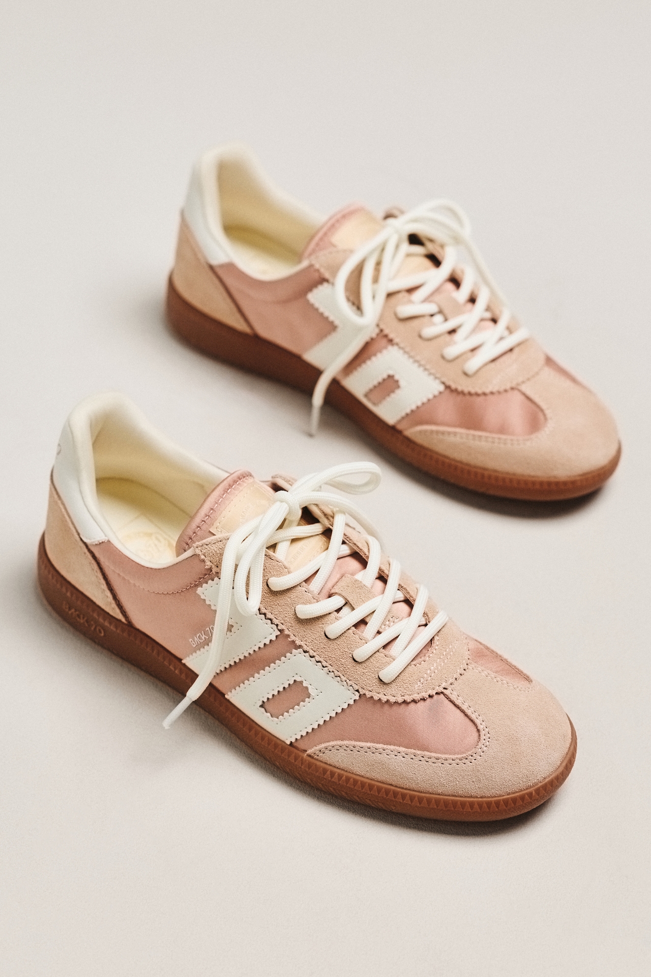 Back 70 Cloud C26 Sneakers