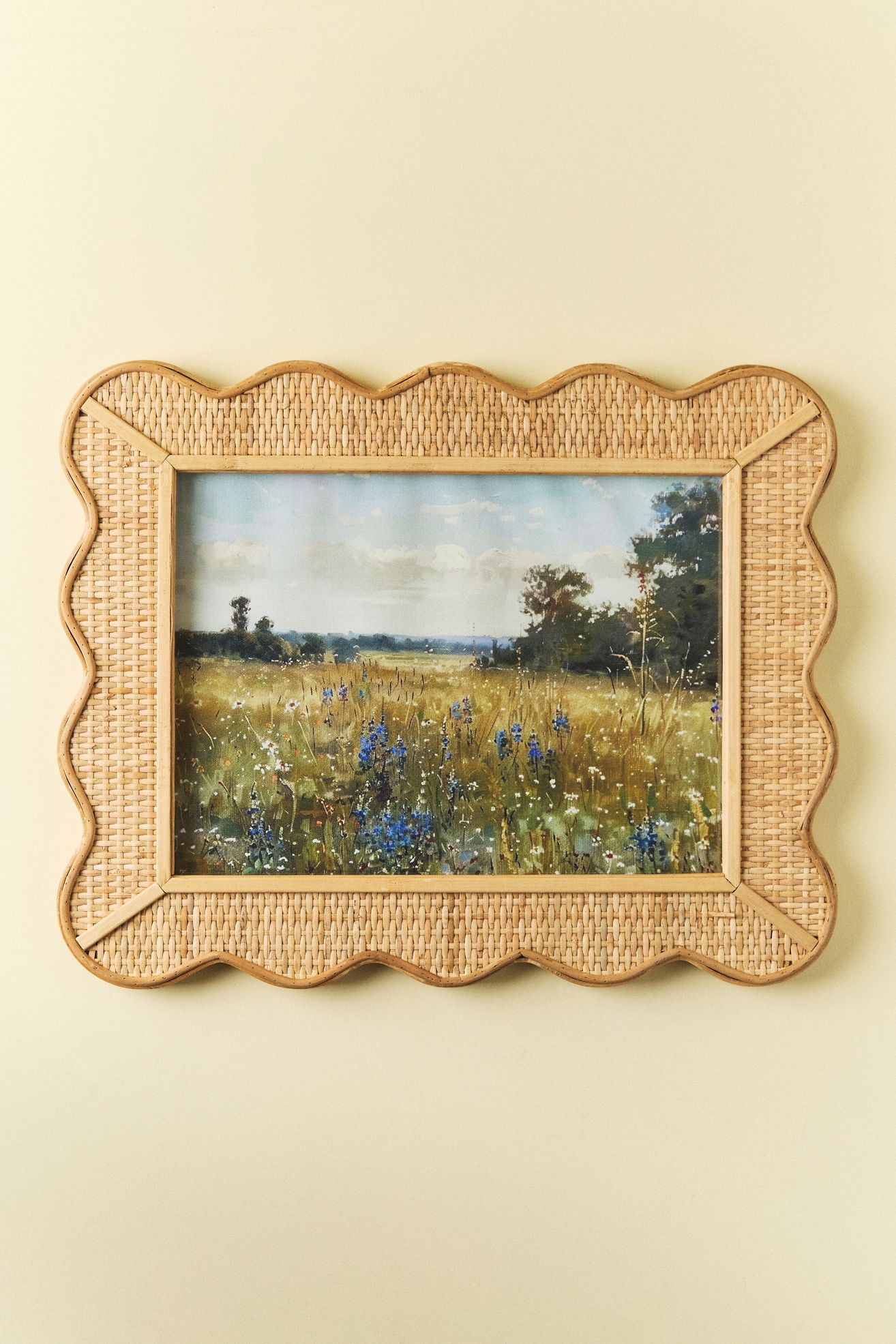 Bamboo Scallop Frame - Tan - 10 X 13, Assorted