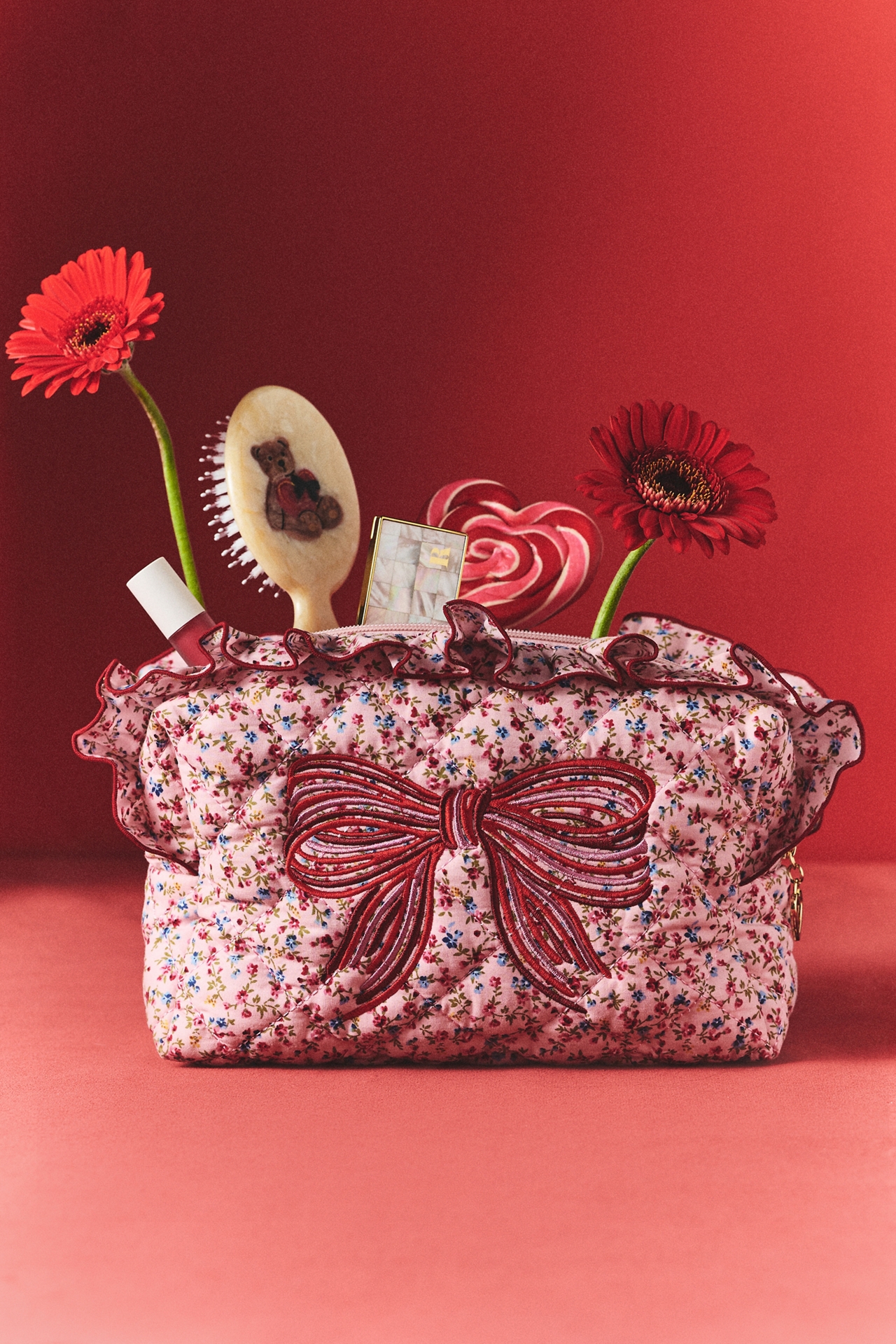 Shiraleah Valentines Bow Cosmetic Bag