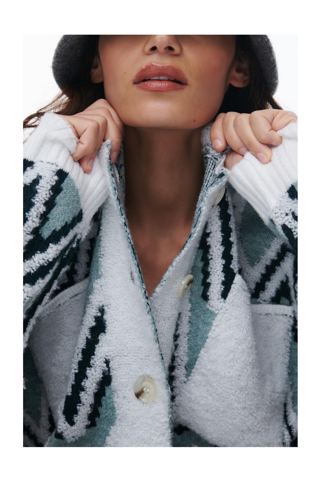 Flat White Zig-Zag Sherpa Jacket