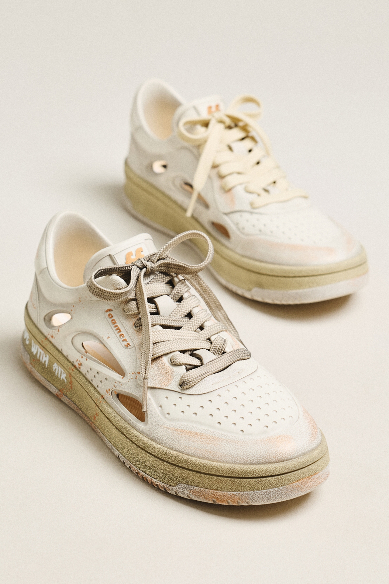 Foamers F6001Cutout Sneakers