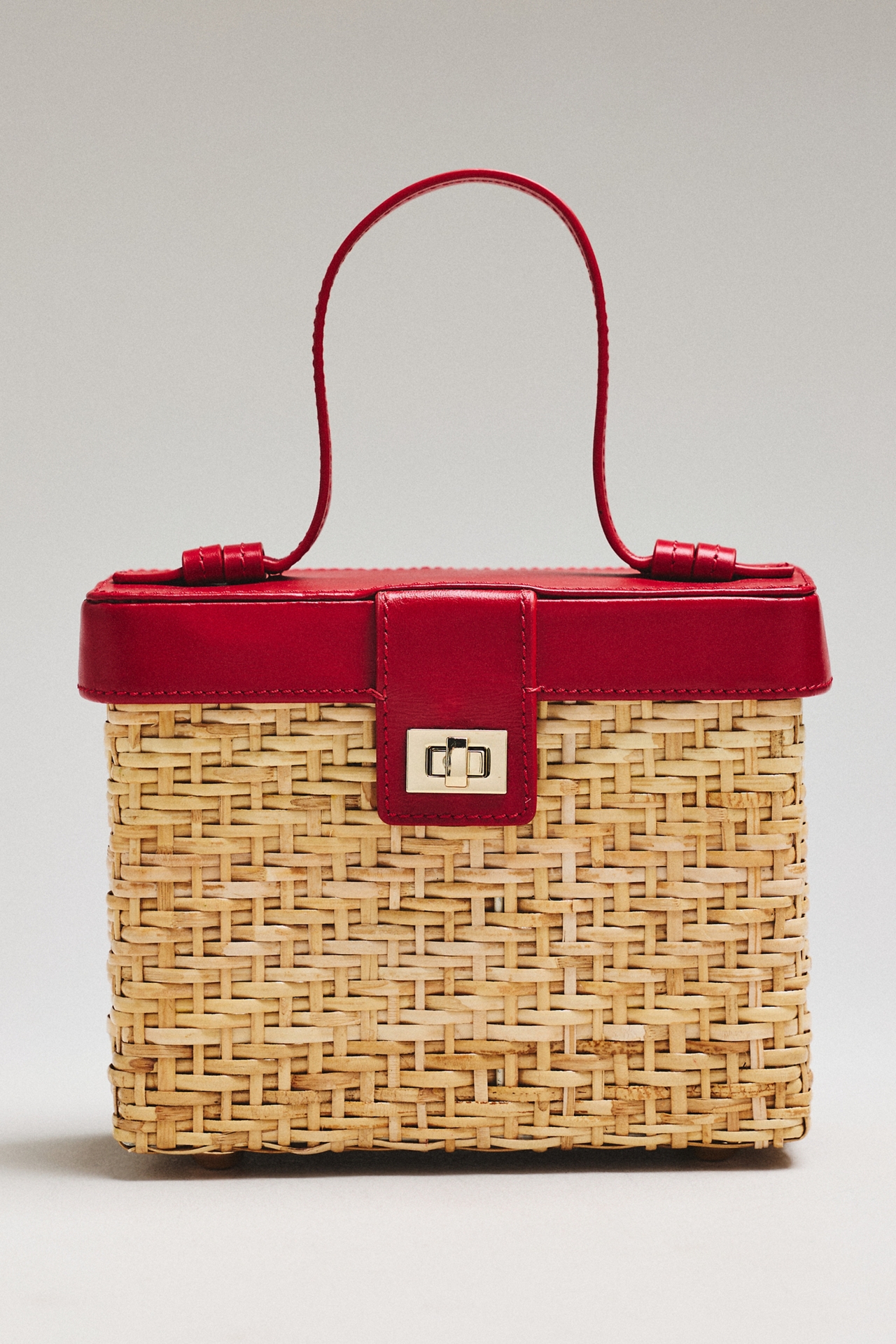 POOLSIDE The Box Bag