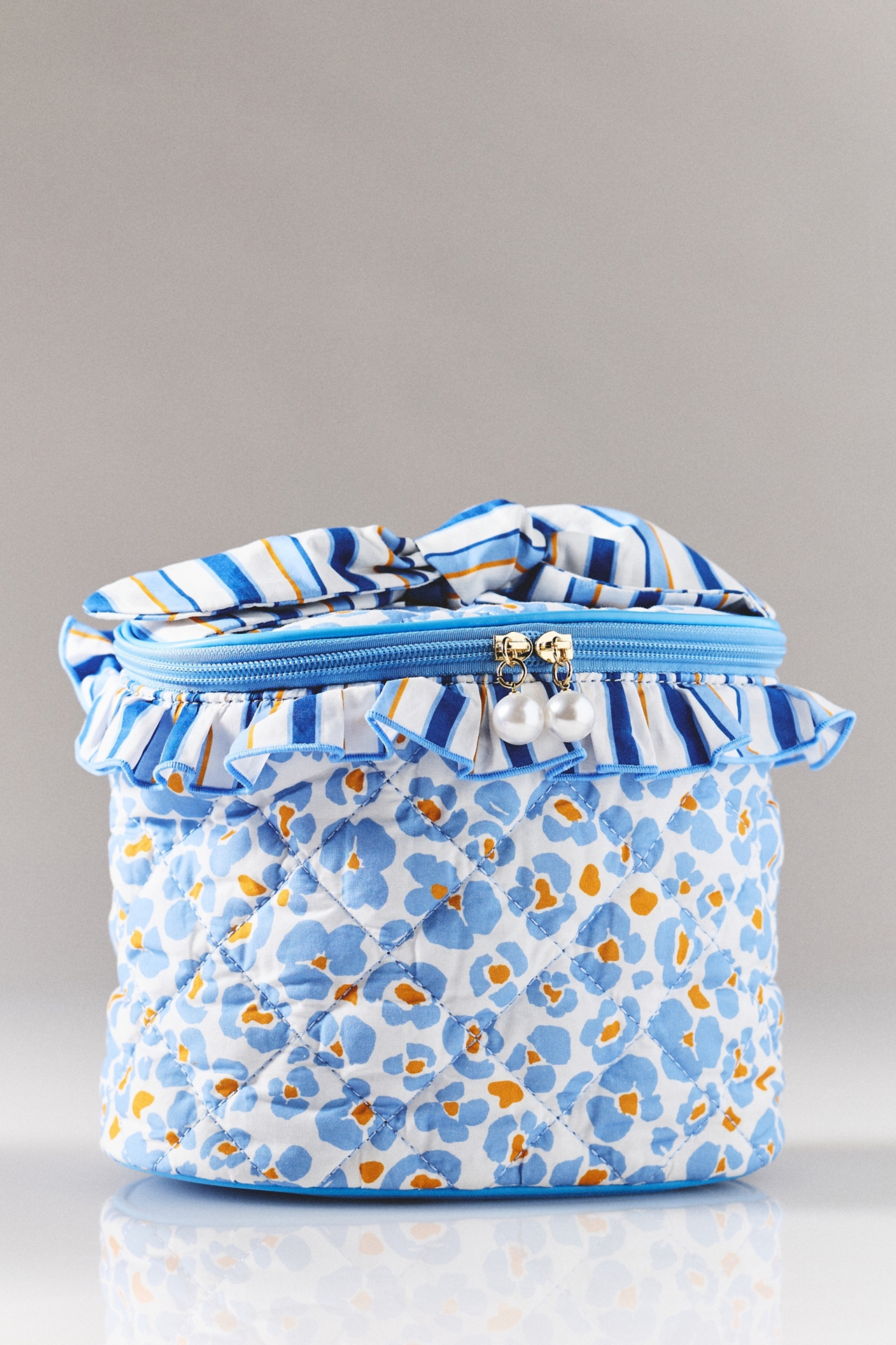 Shiraleah Quilted Floral Train Case