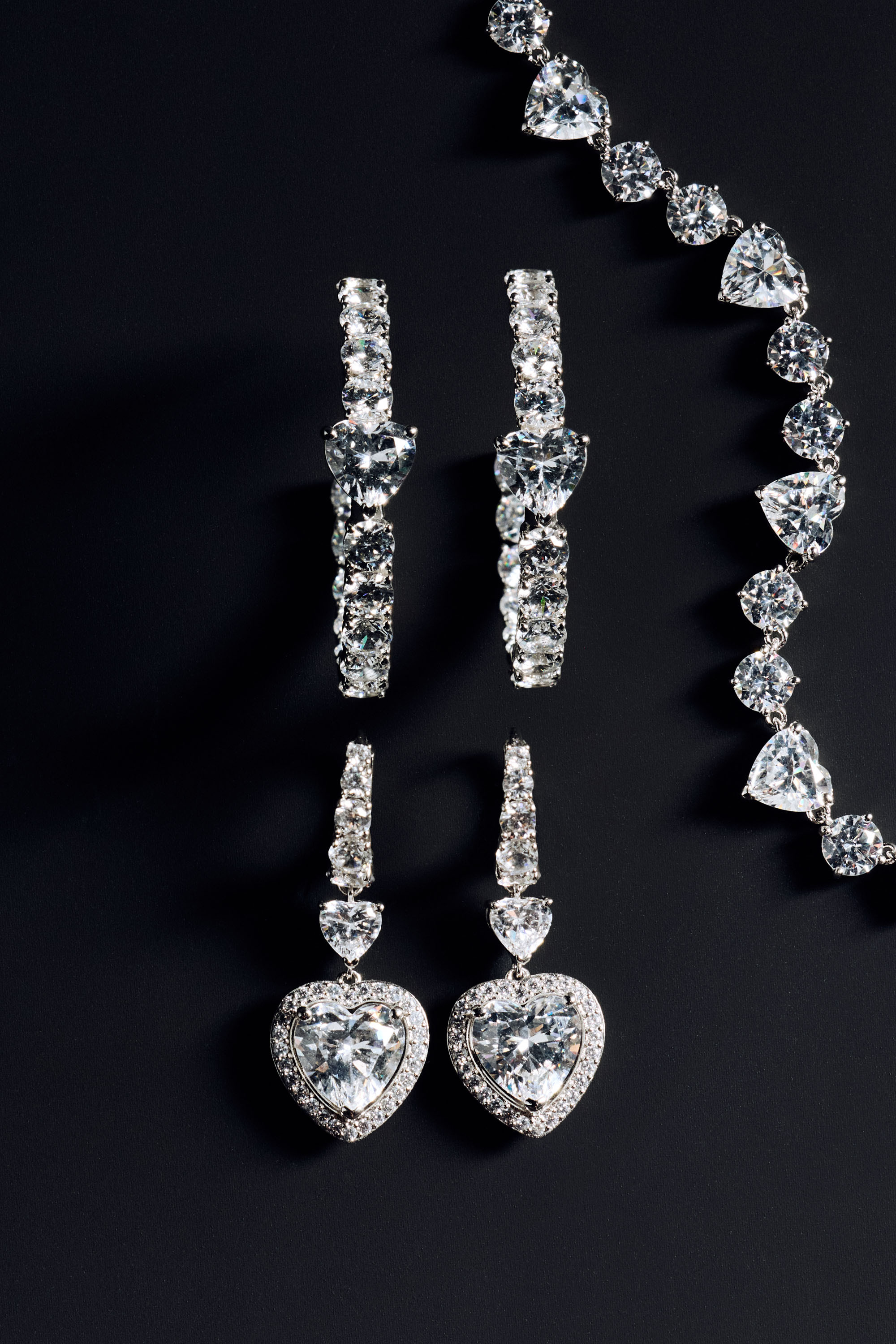 Bisou Halo Heart Leverback Earrings - Image 1