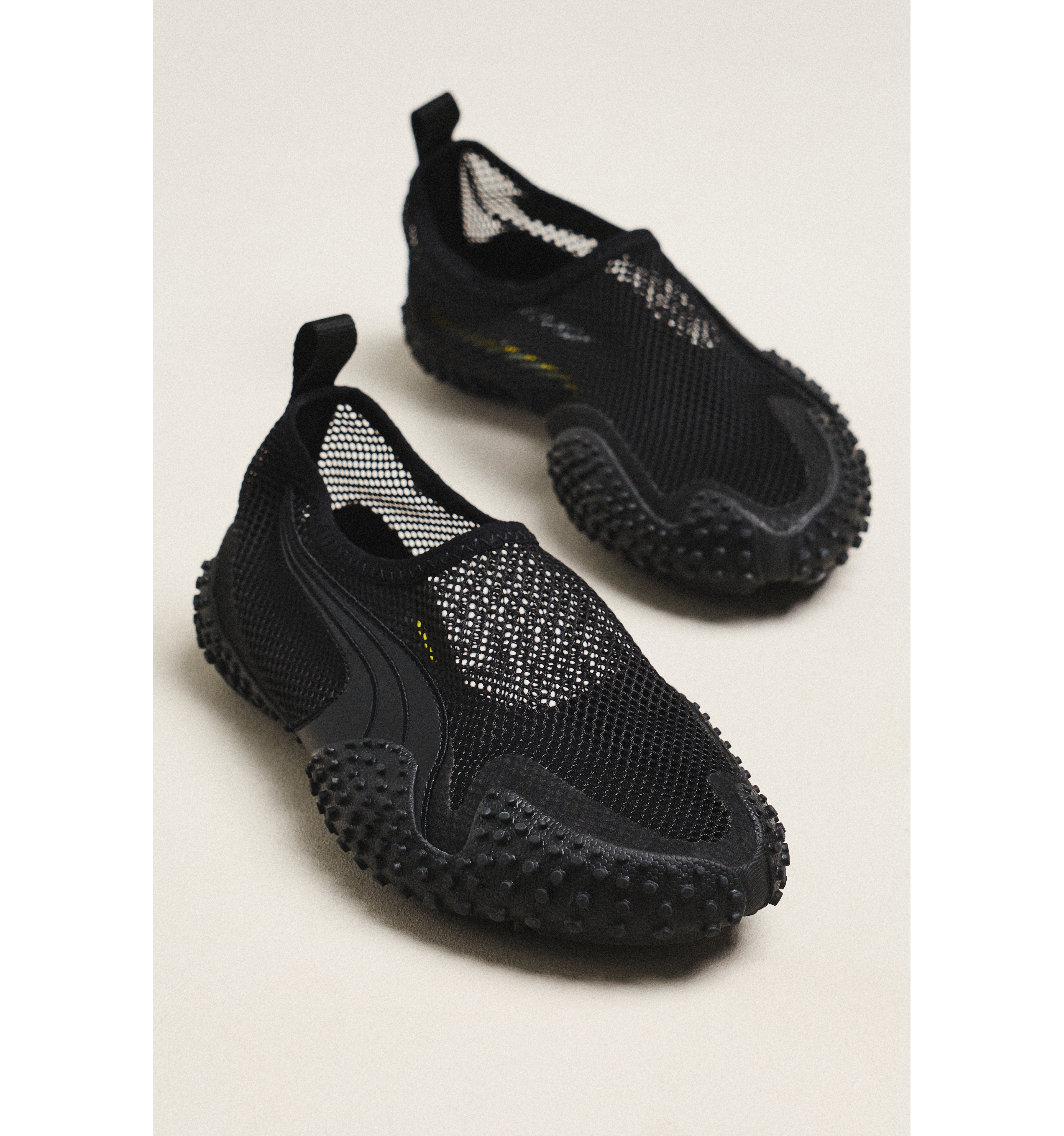 PUMA Mostro Flex Mesh Sneakers
