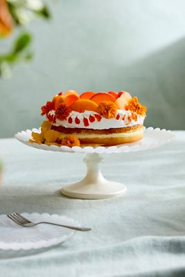 Scalloped Pearly Glass Cake Stand