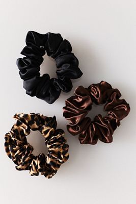 SILKE London Large Scrunchies, Set of 3