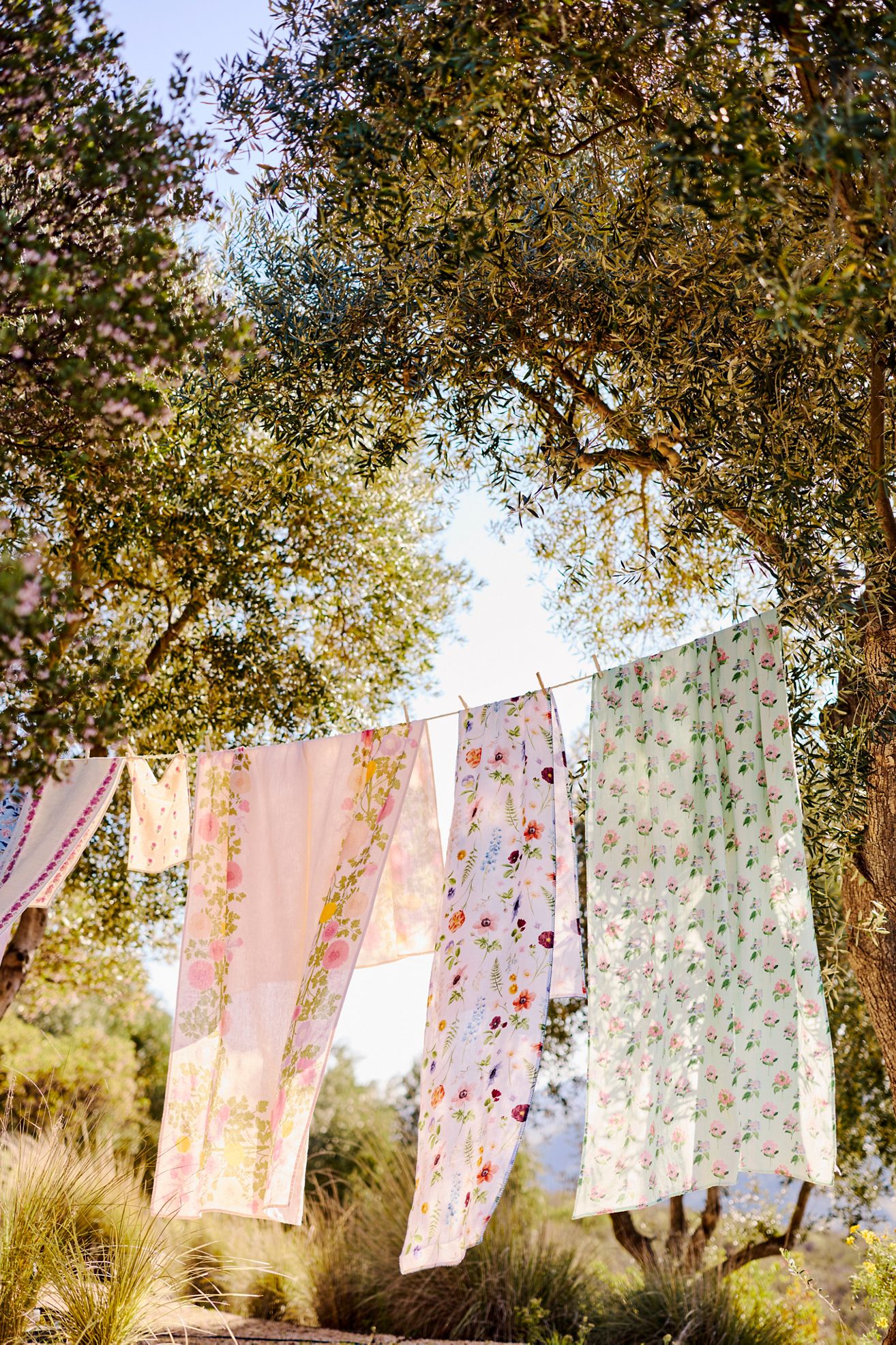 Riso Floral Linen Tablecloth - Pink, One Size
