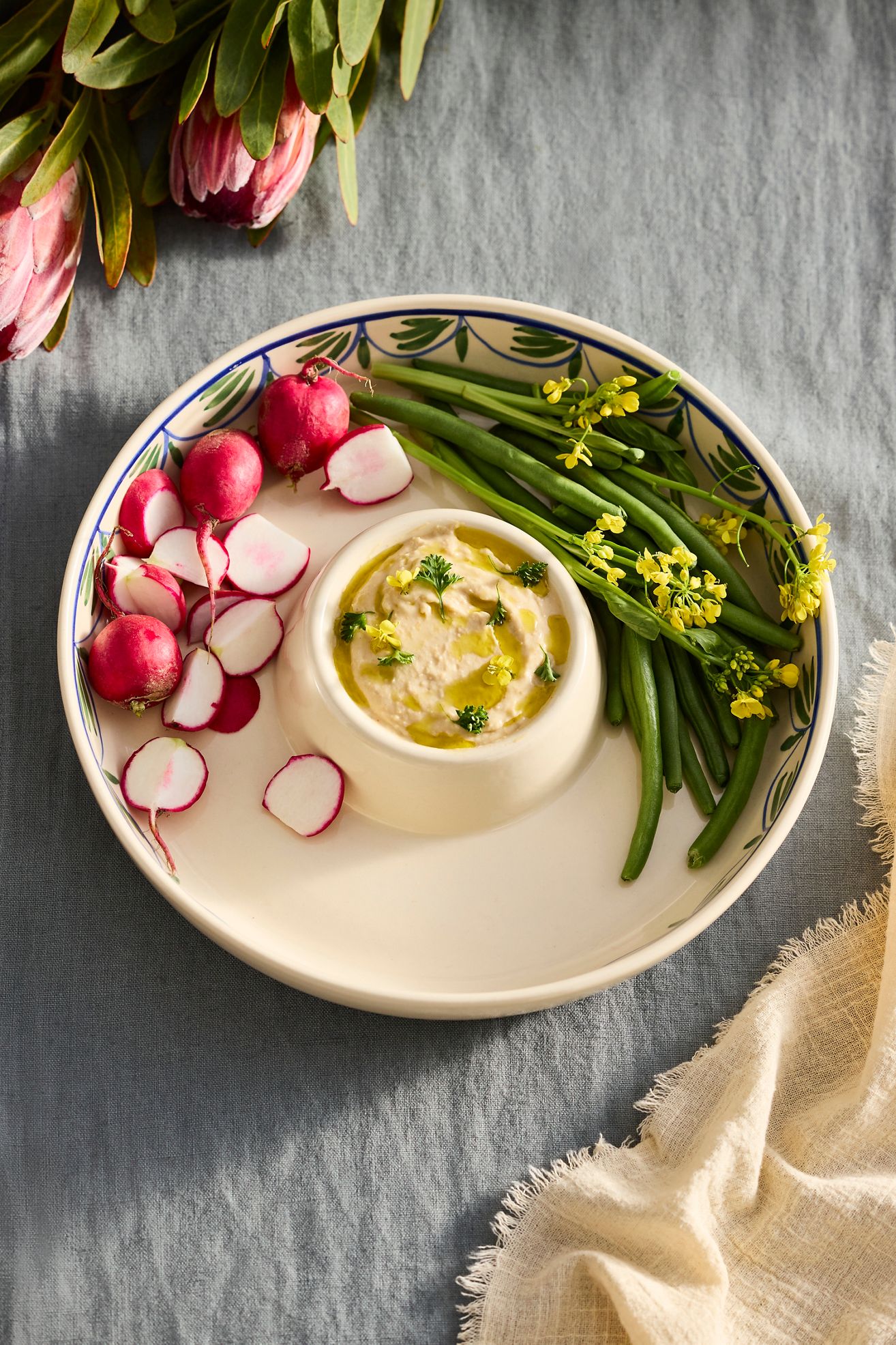 Leafy Vine Stoneware Chip + Dip - White, Standard, One Size