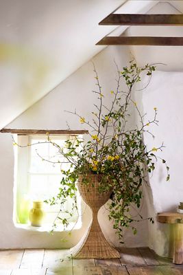 Rattan Standing Urn Planter