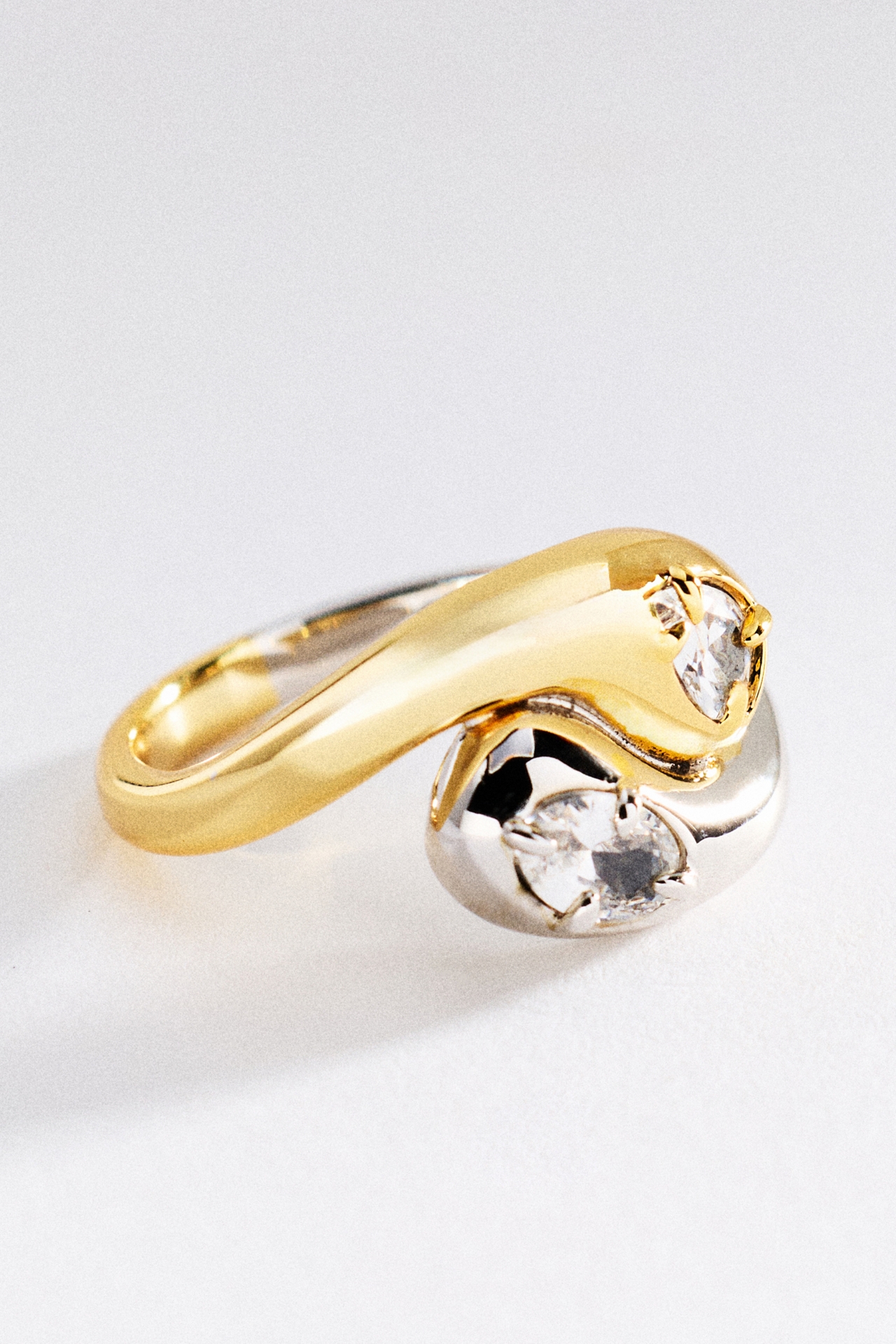 Luv Aj The Bianco Nero Interlock Ring