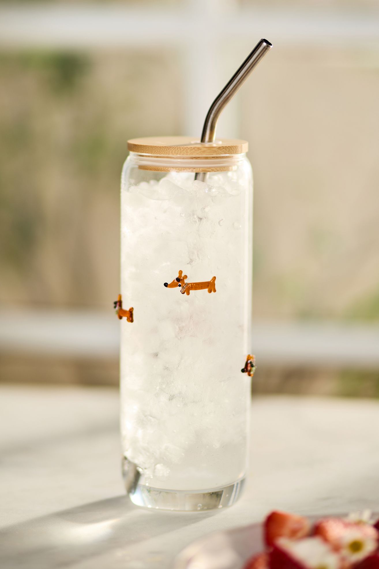 The Icon Juice Glass Large Tumbler with Lid - Dachshund