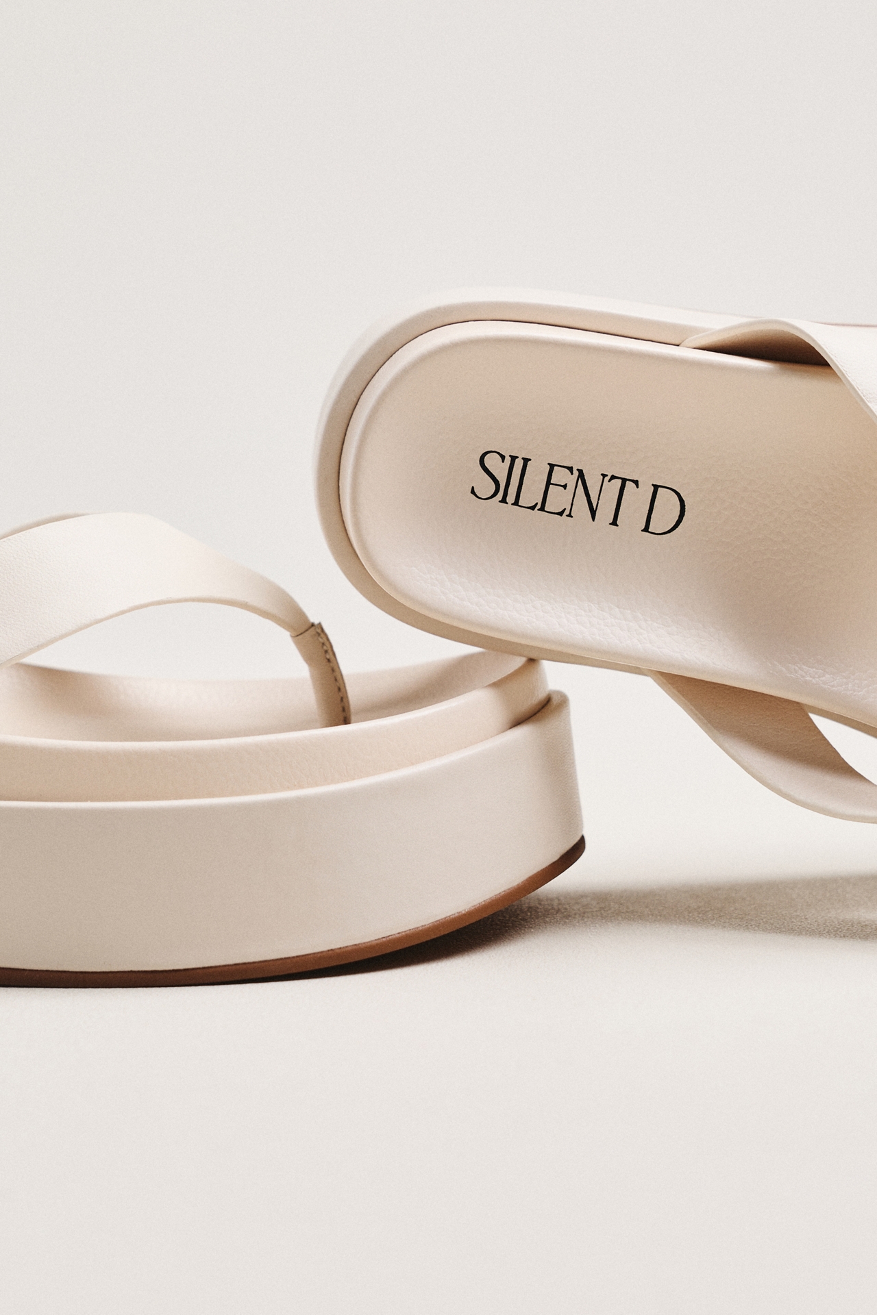 Silent D Tamarah Platform Thong Sandals