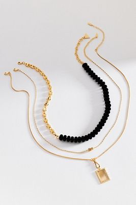 Collares en Capas Tonos de Mar de Anthropologie