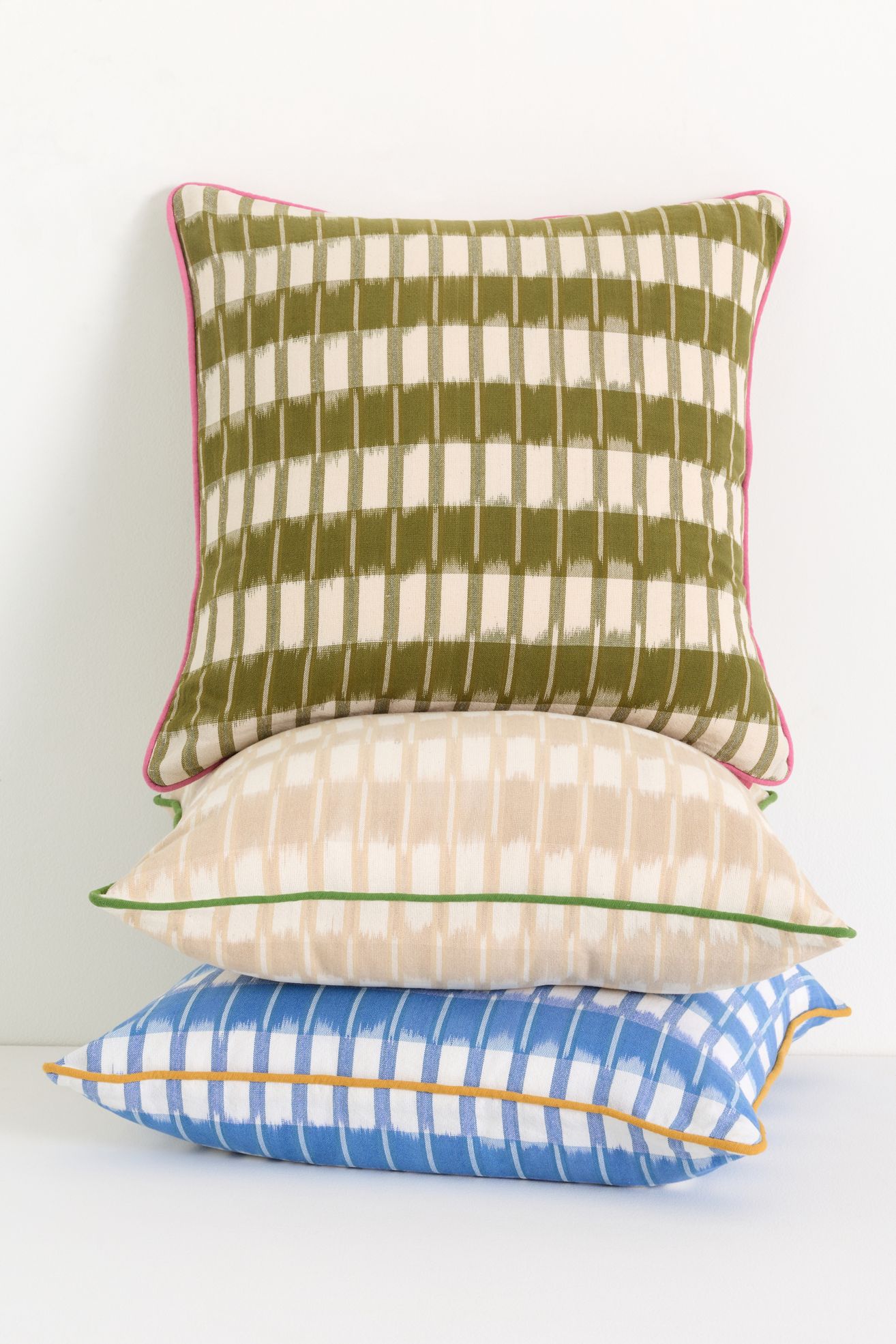 Selma Cotton Woven Ikat Pillow - Green, 20" X 20"