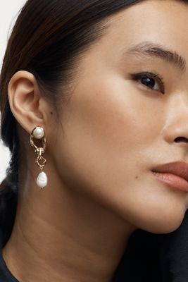 Aretes Colgantes Dueto de Perlas