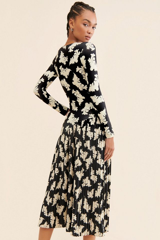 Dhruv Kapoor Printed Pleated Midi Dress #3
