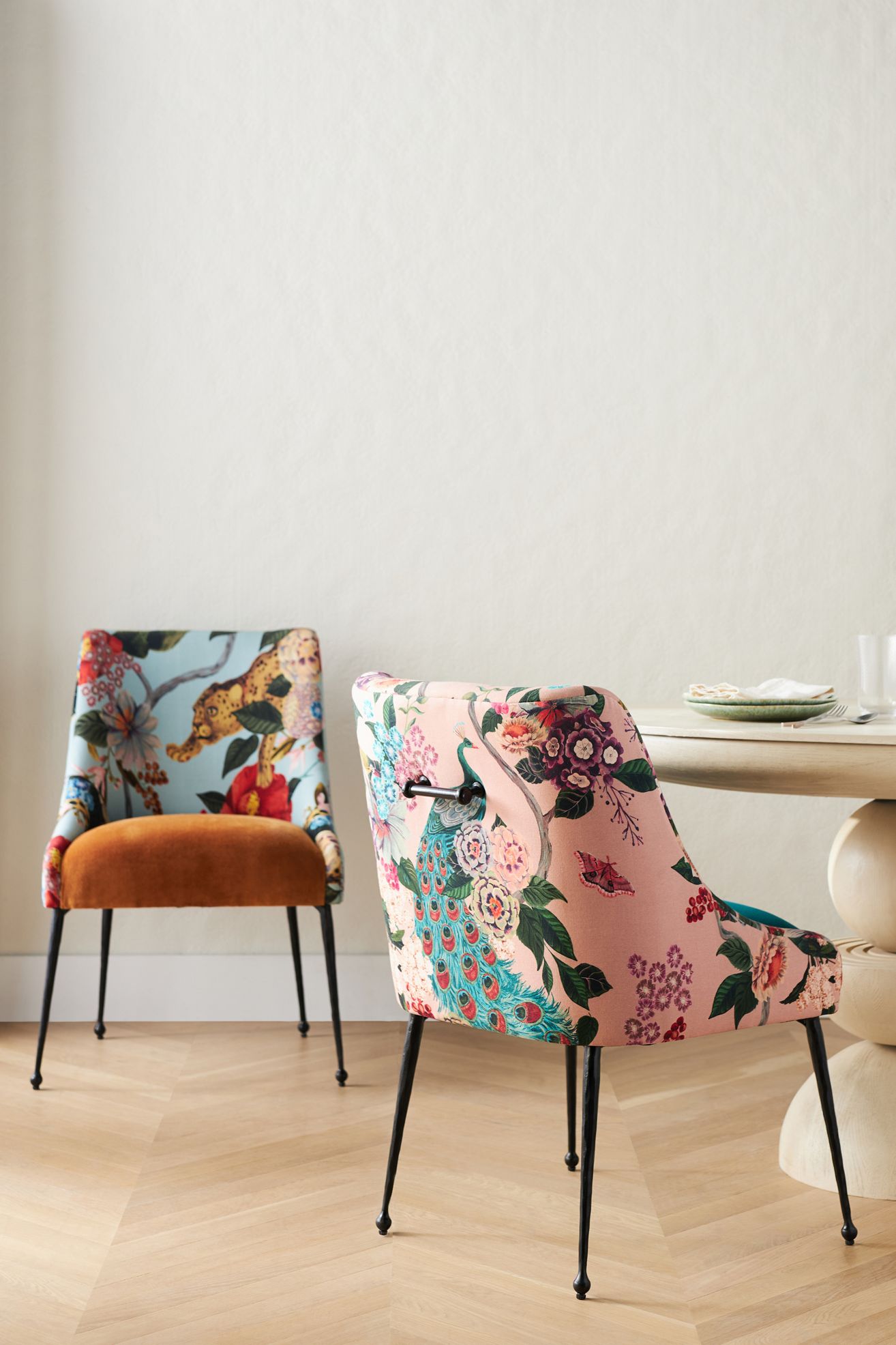 Bara Velvet Elowen Chair - Pink, One Size