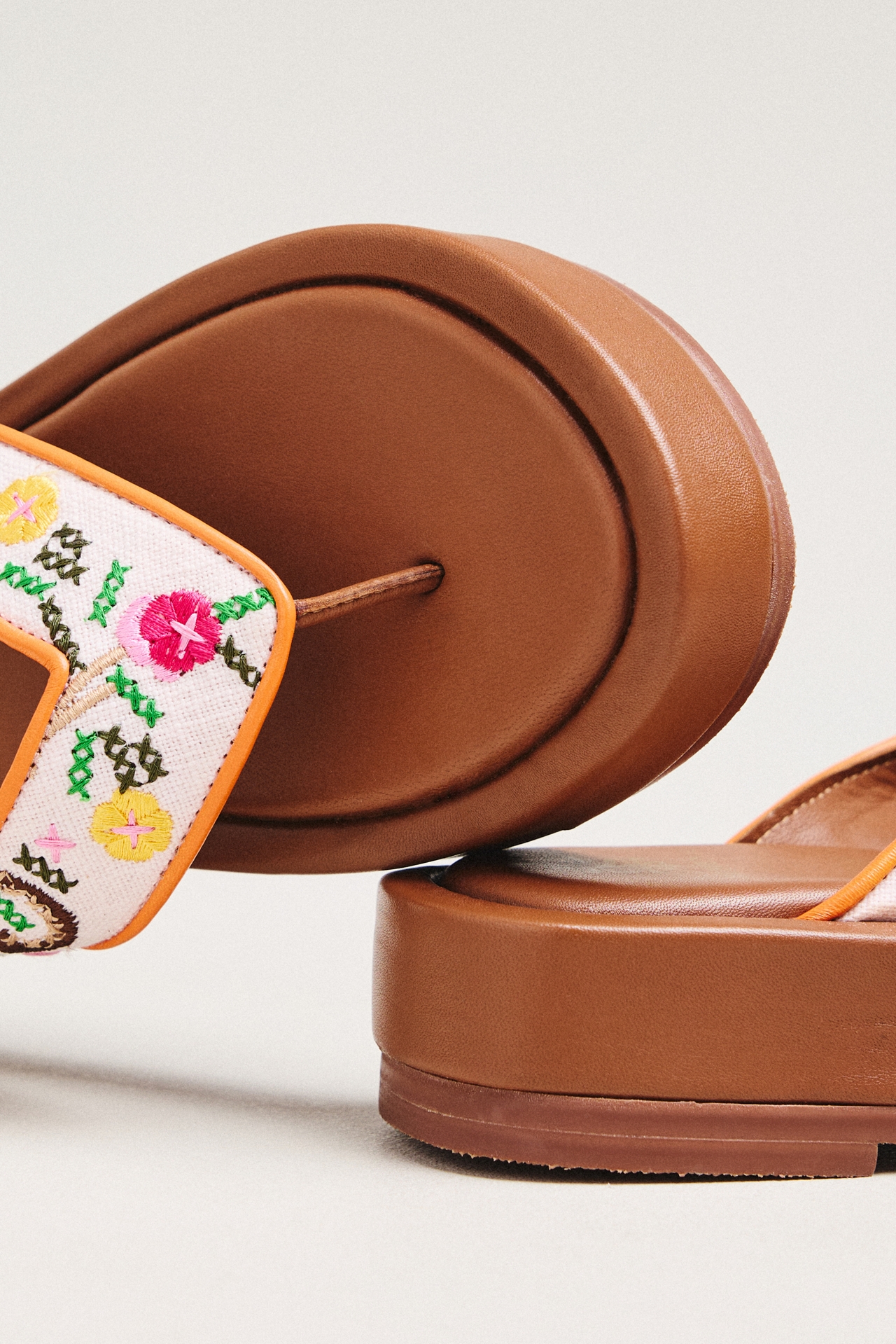 De Siena Natalia Embroidered Thong Sandals