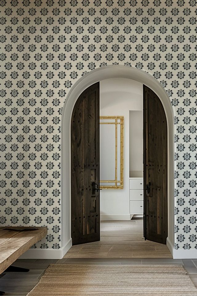 Sunday Social Scene x June St. George Sacred Heart Grasscloth Wallpaper #1