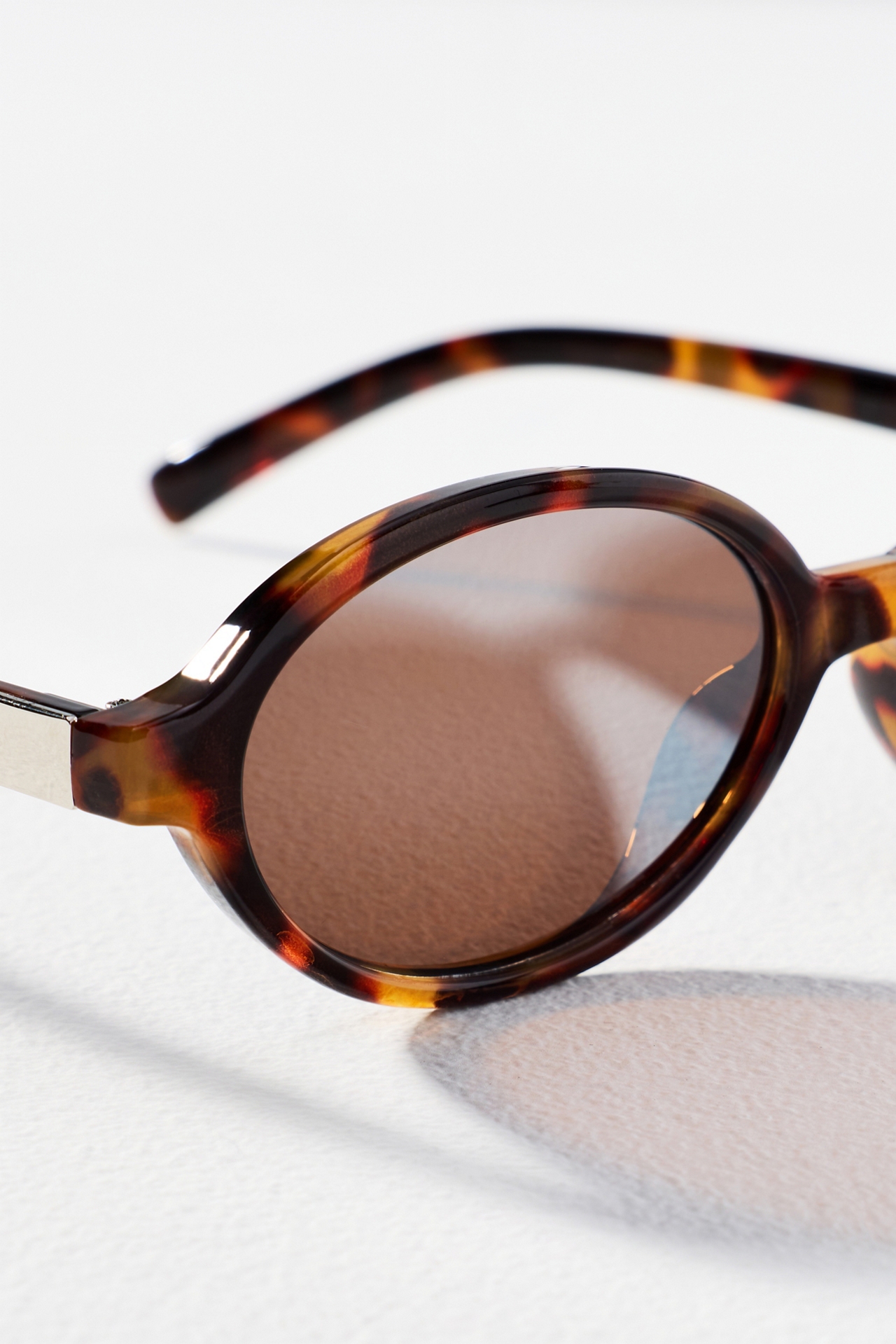 I-SEA Mirrored Translucent Lens Oval Sunglasses