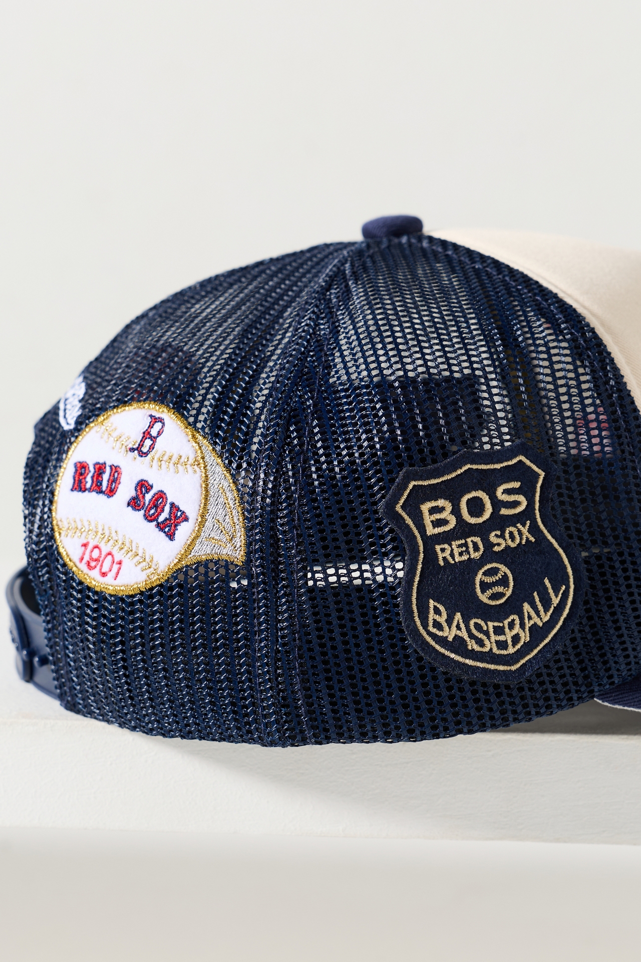 Mitchell & Ness MLB Charm Trucker Hat
