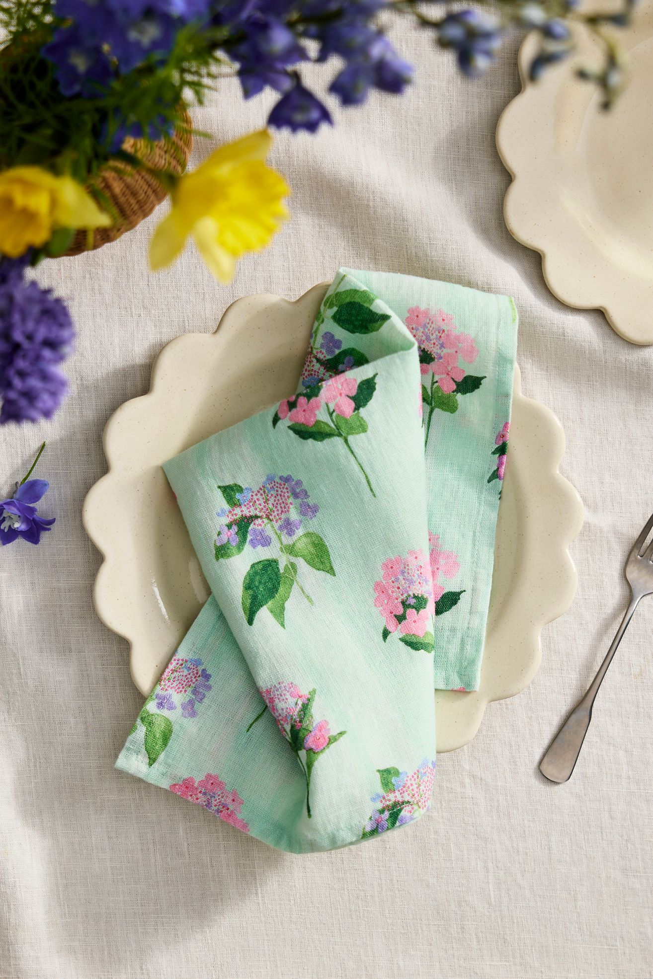 Hydrangea Sage Linen Napkins, Set of 2 - Light Green, One Size