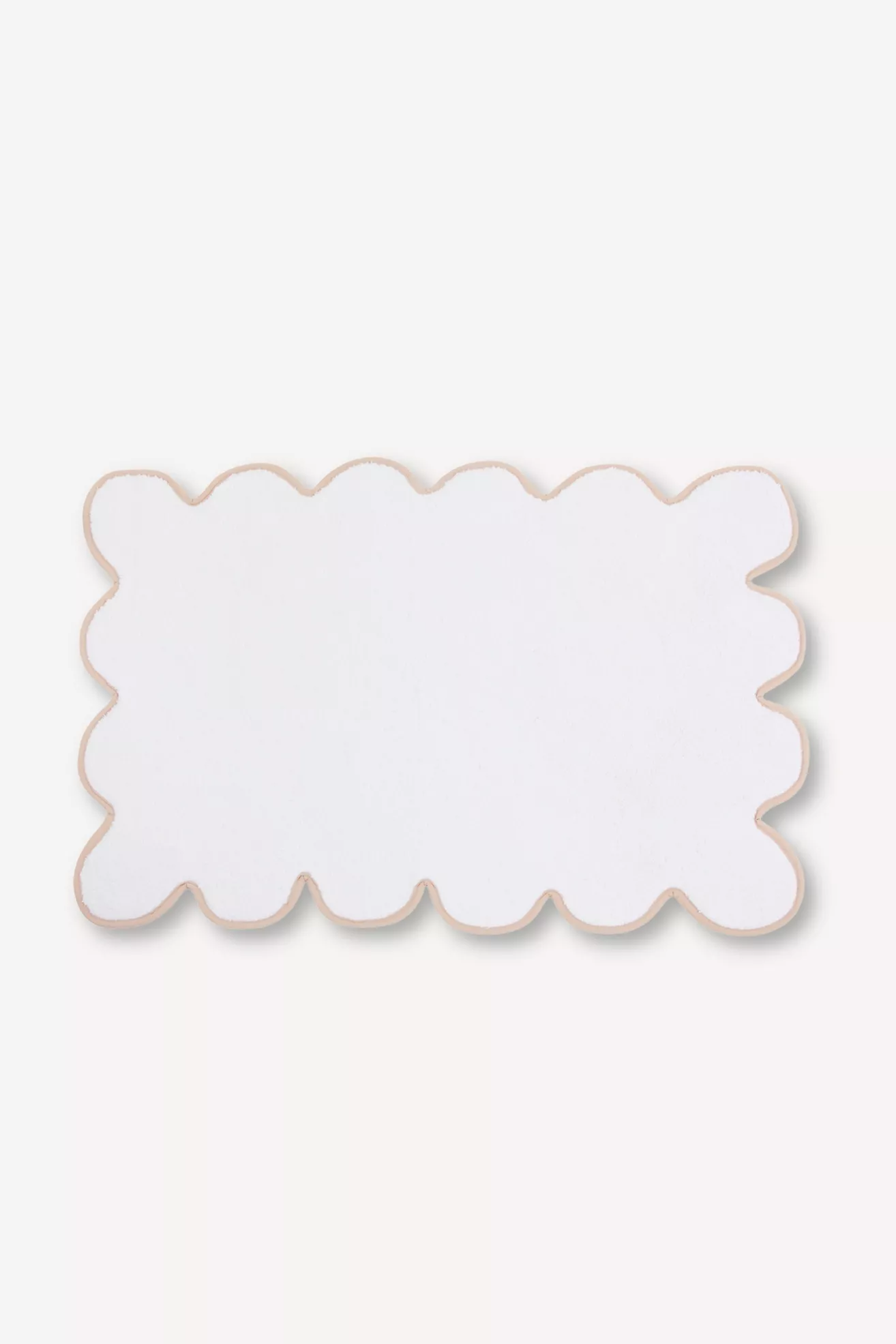 Kassatex Chairish Scallop Edge Bath Mat