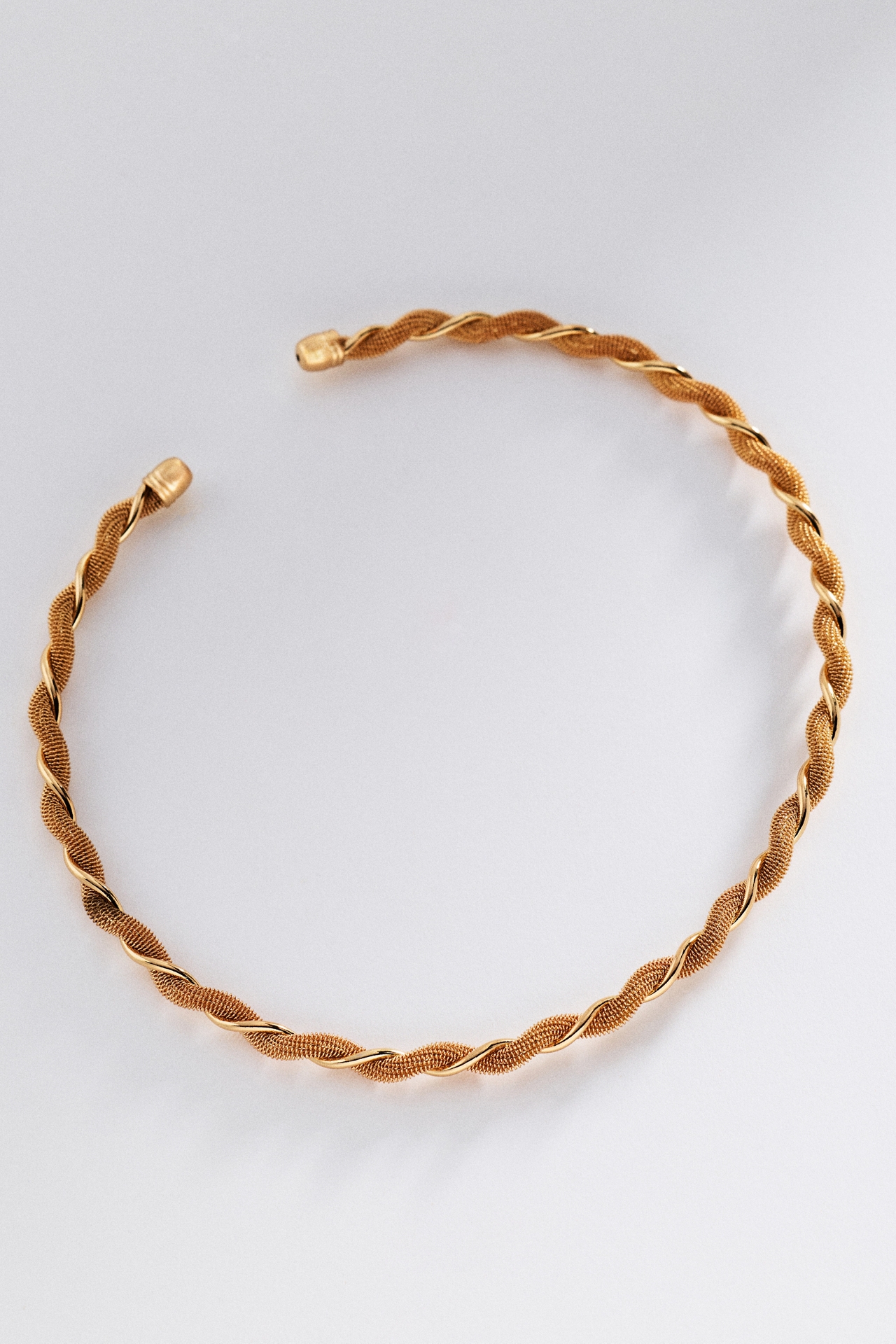 Winding Delicate Collar Necklace