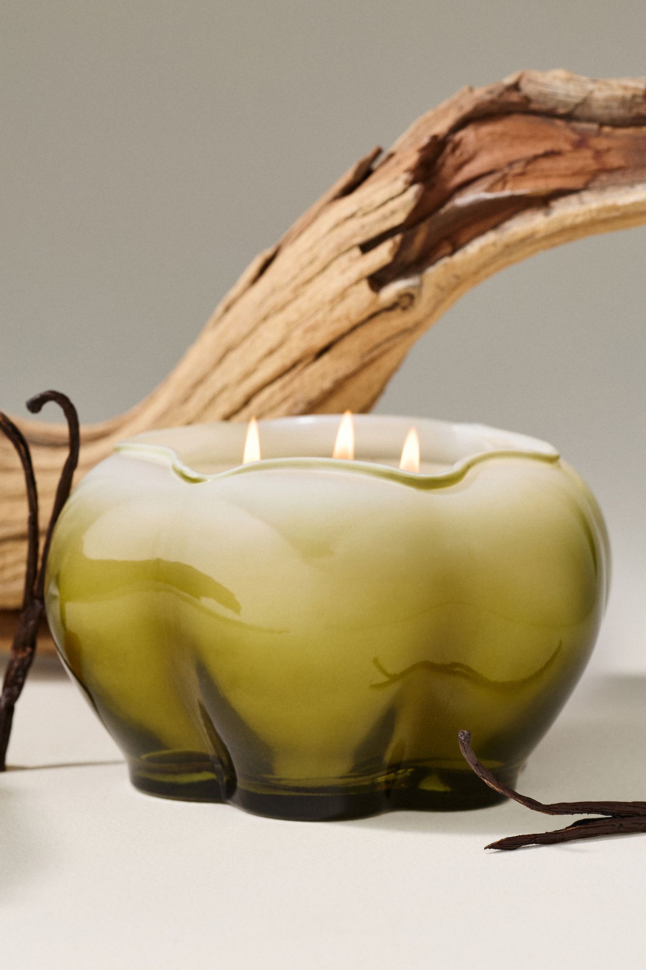 Posie Woody Sandalwood Vanilla Glass Candle - Sandalwood Vanilla, M