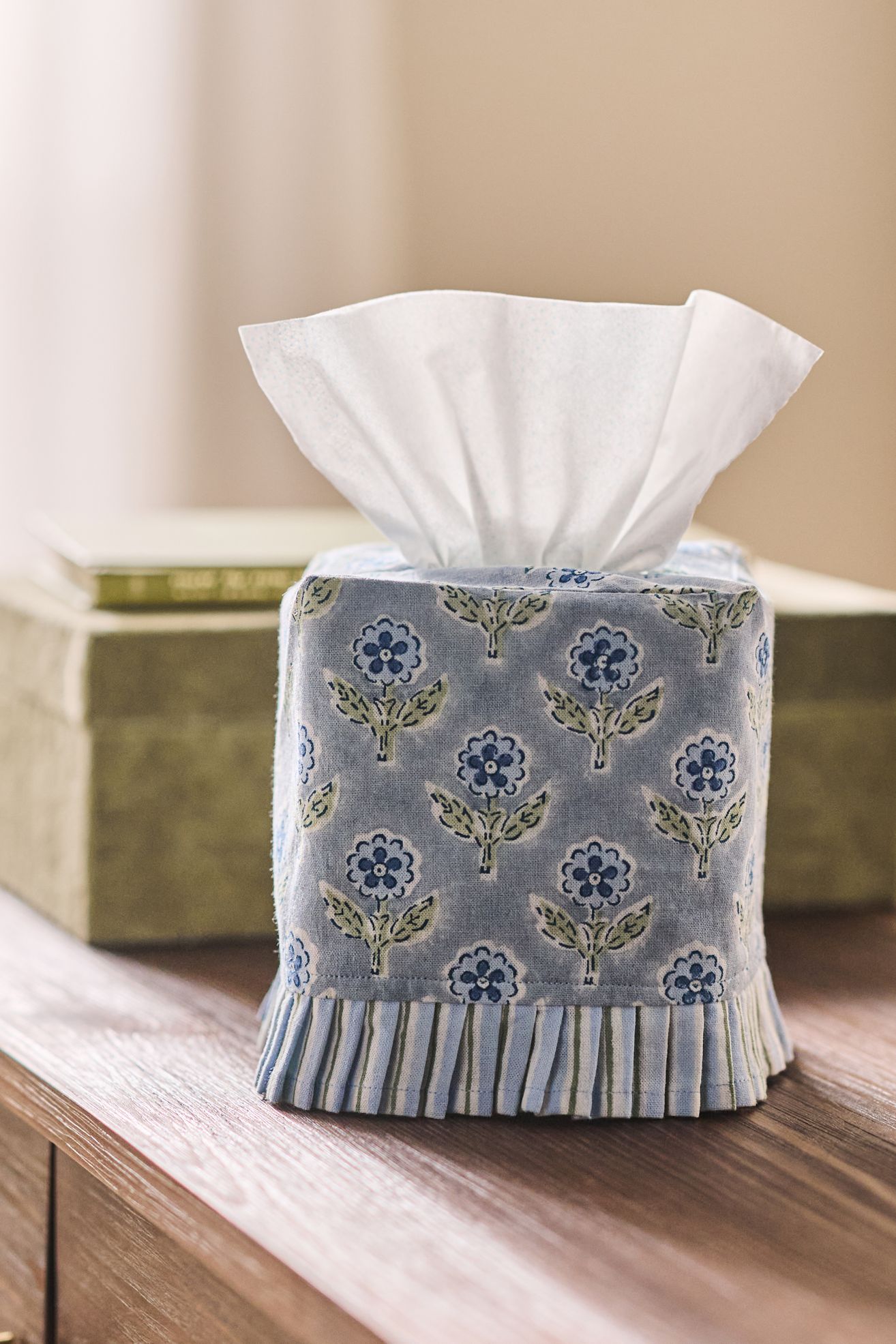 Inner Child Print Ruffle Tissue Box Cover - Blue, One Size