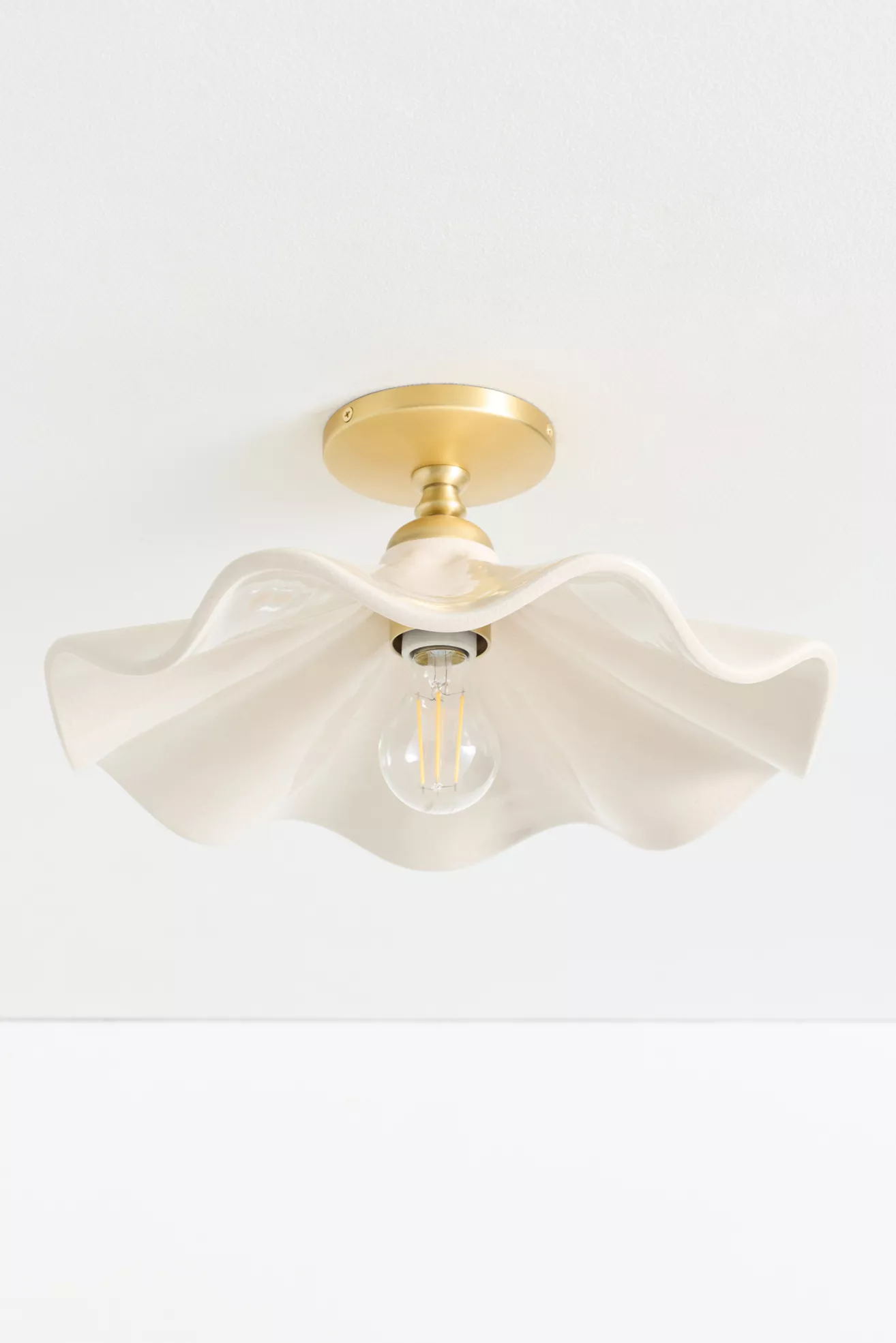 Bobbi Wavy Ceramic Flush Mount