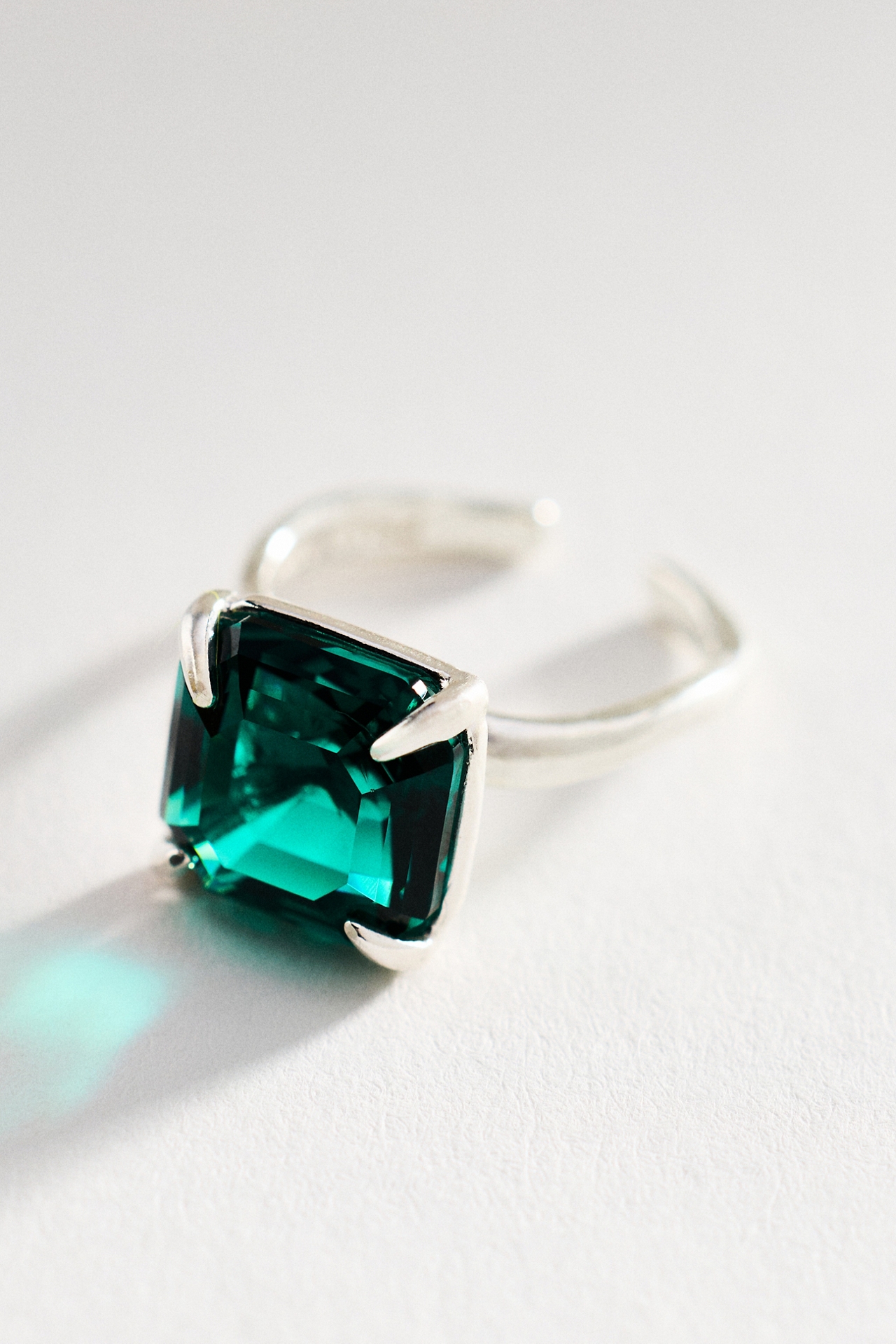 Chan Luu Caprice Emerald Crystal Toe Ring