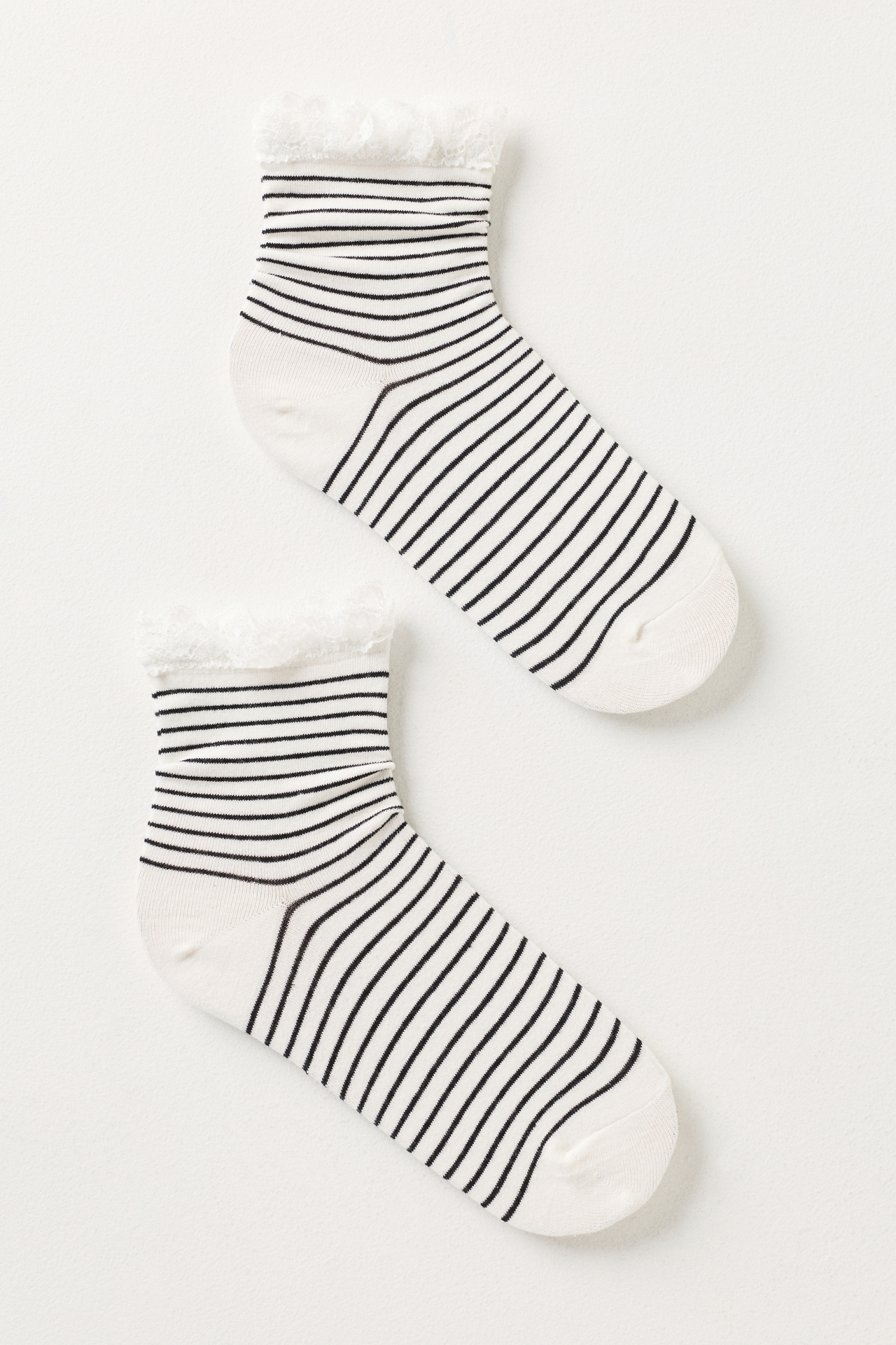 Hansel From Basel Ruffle Striped Socks