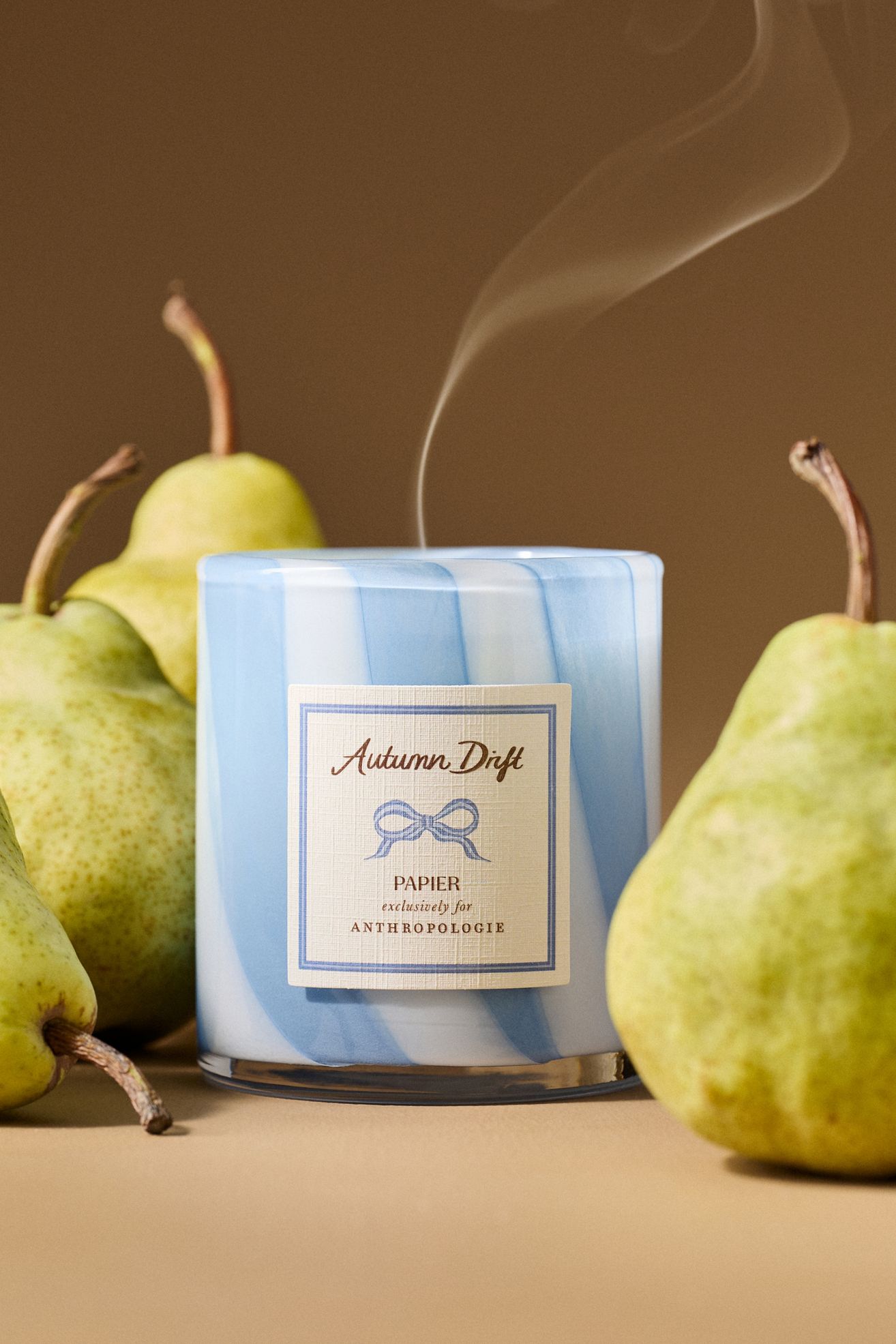 Papier x Anthropologie Woody Autumn Drift Glass Candle - Autumn Drift, S
