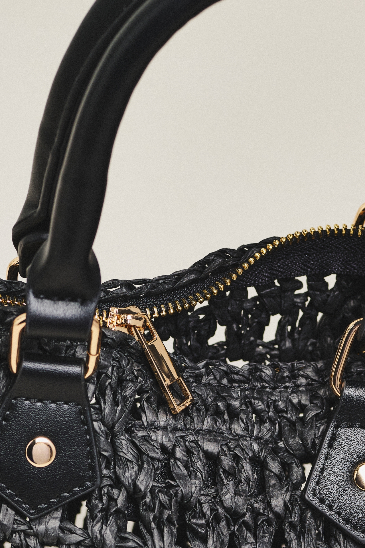 Berrie Mini Raffia Hand Bag