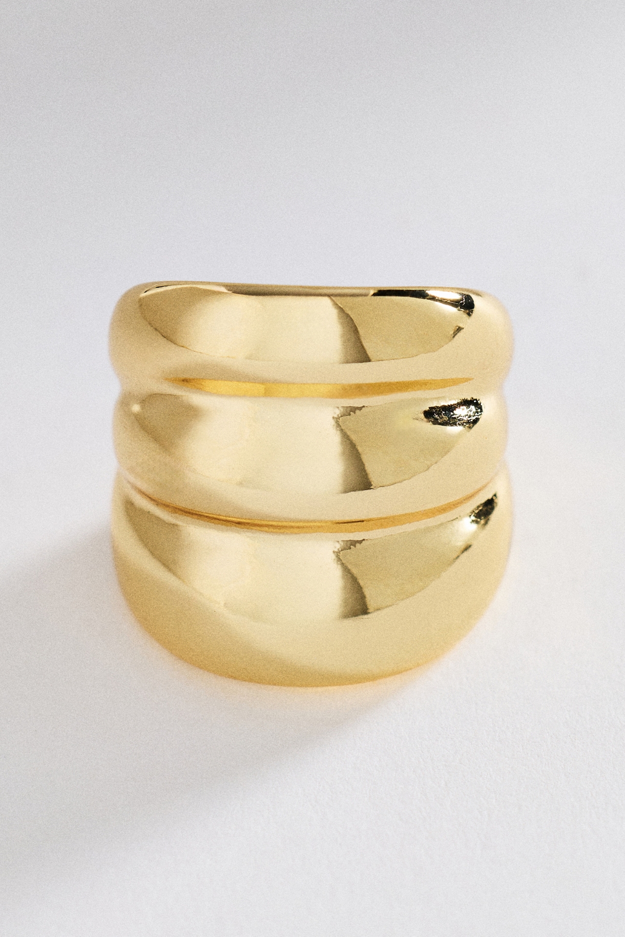 Ribbed & Stacked Motif Ring