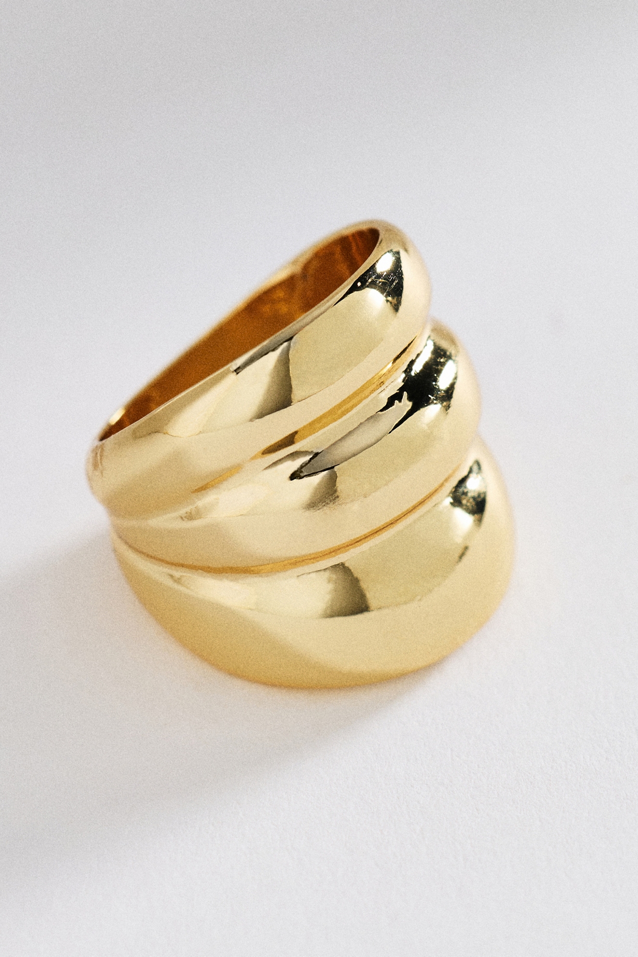Ribbed & Stacked Motif Ring