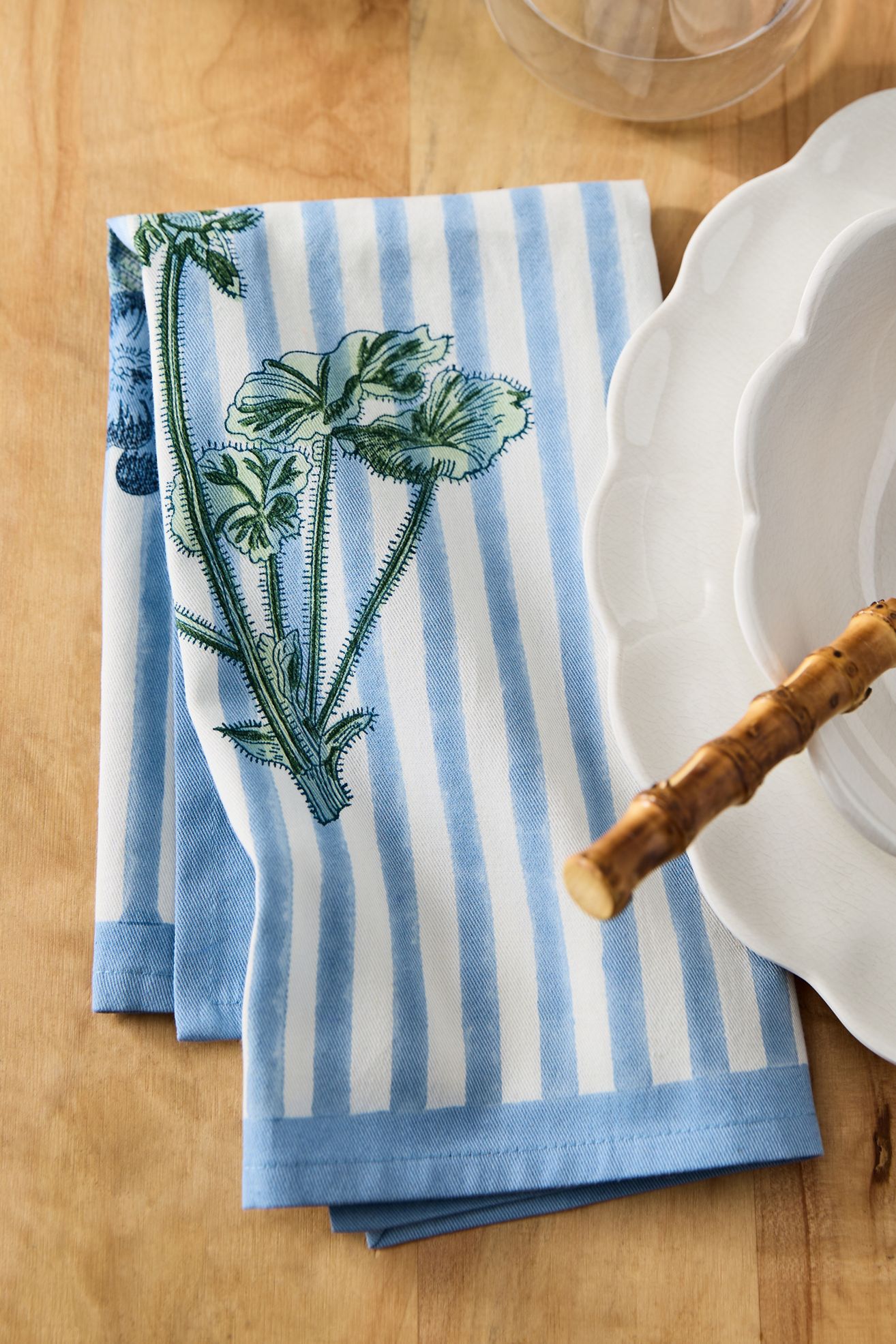 Inner Child Hydrangea Napkins, Set of 4 - Sky, Set Of 4